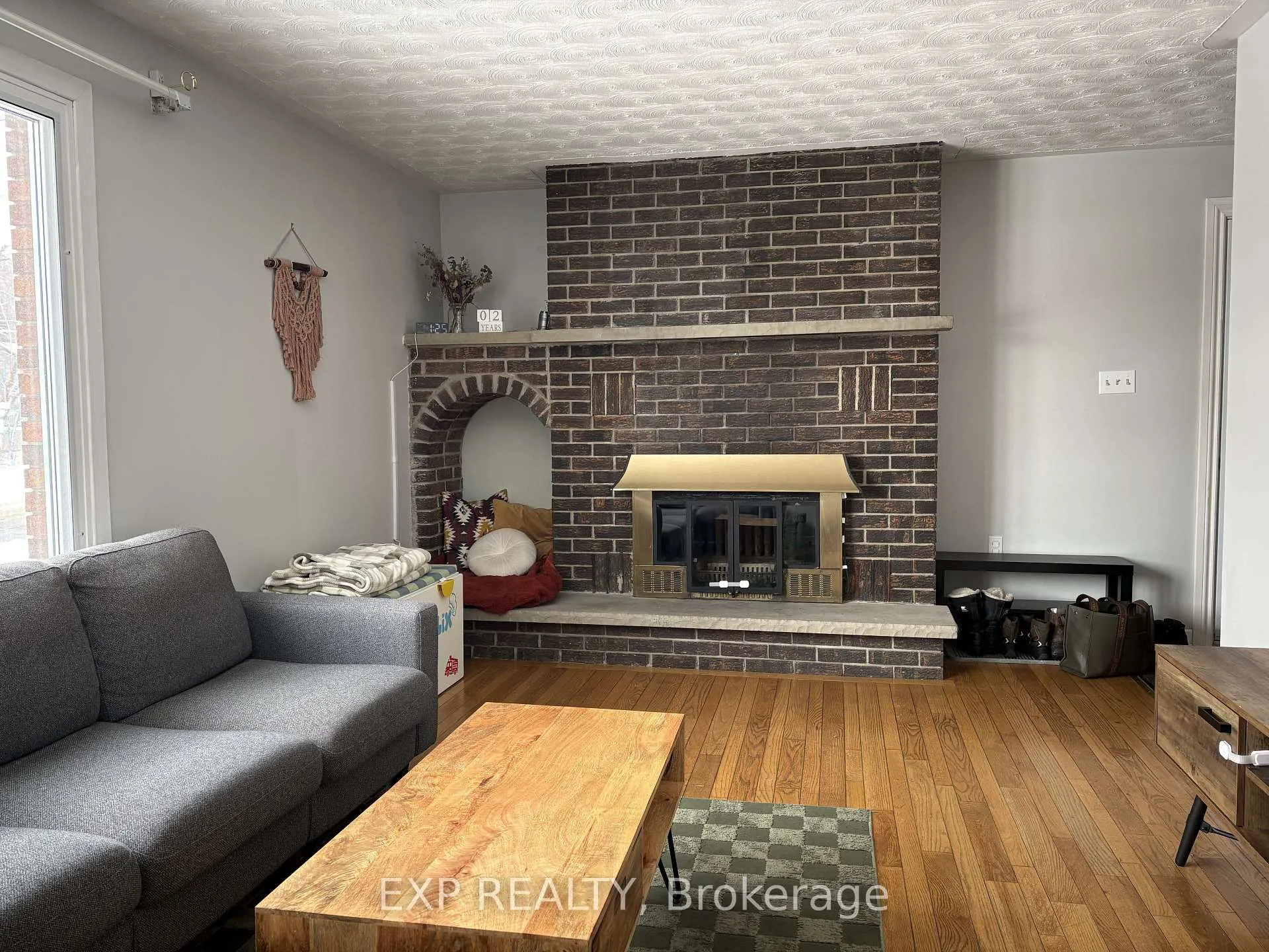 Photo 8 of 934 Raglan Street S, Renfrew — HOMEH