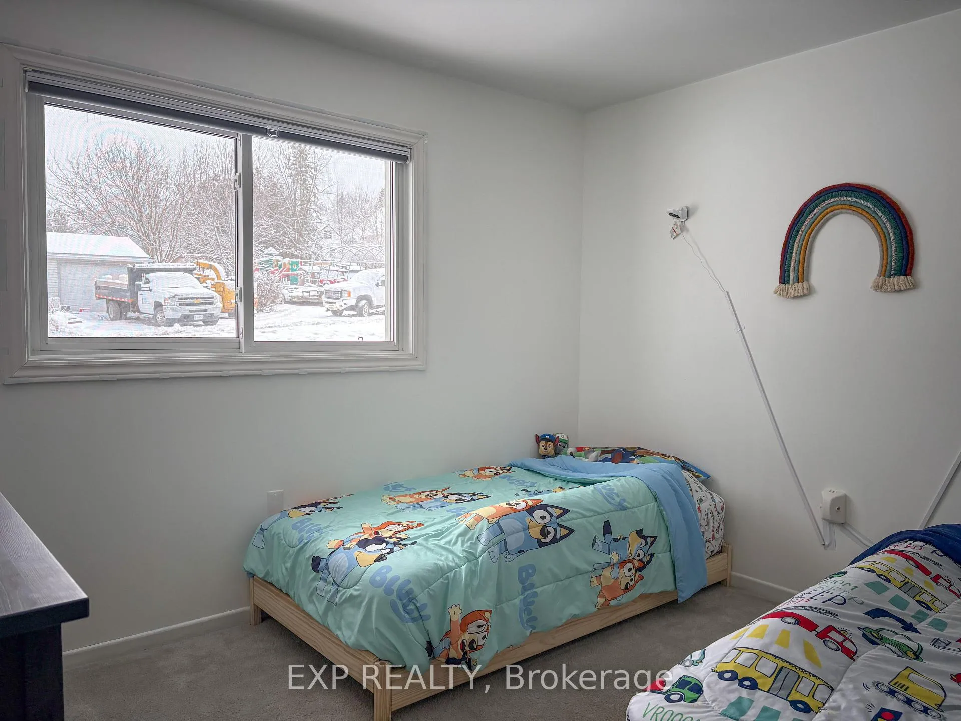 Photo 11 of 934 Raglan Street S, Renfrew — HOMEH
