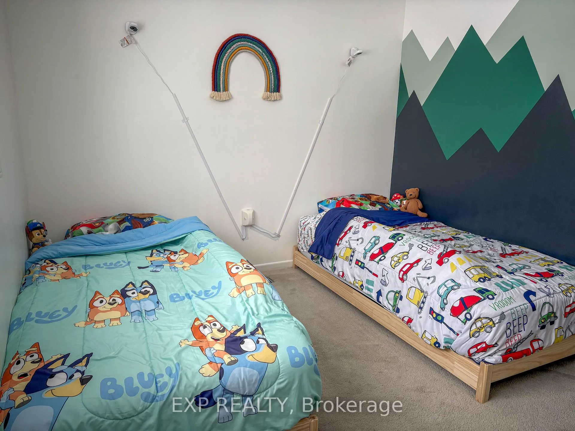 Photo 12 of 934 Raglan Street S, Renfrew — HOMEH