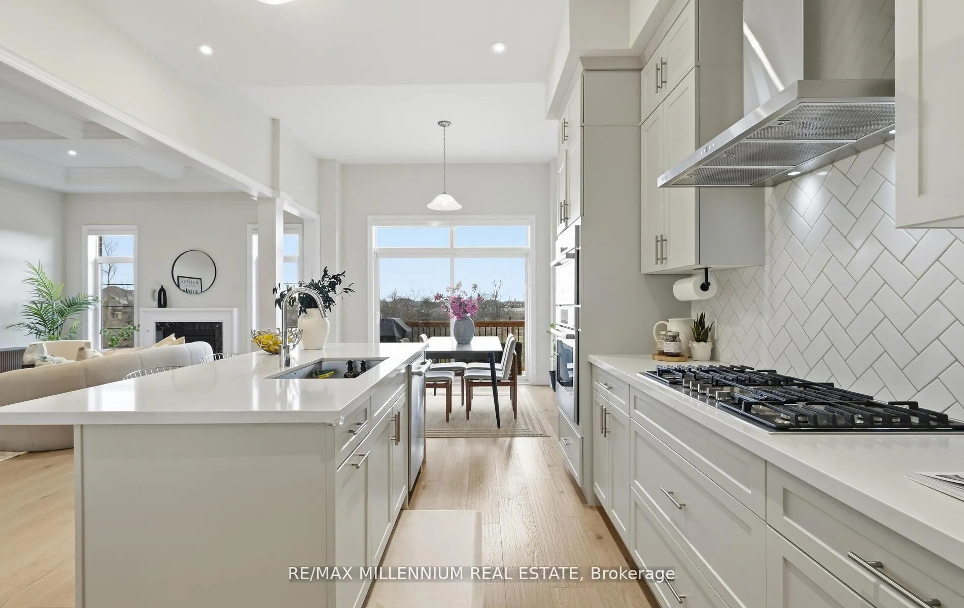 Photo 9 of 7 Spring Garden Court, Whitby, Rural Whitby — HOMEH