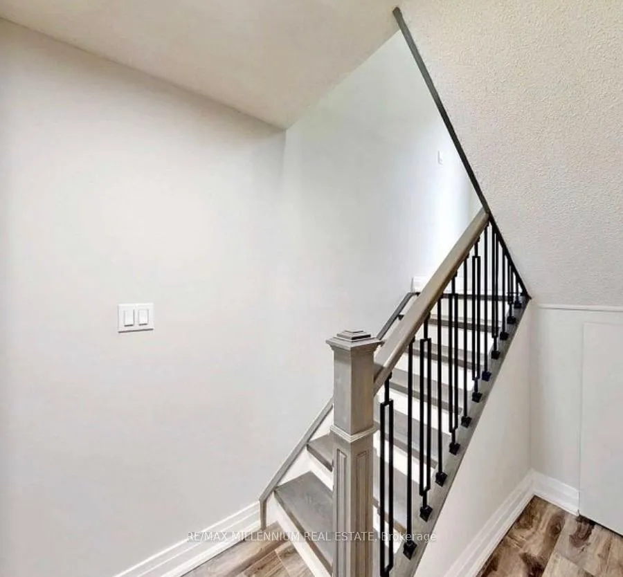 Photo 12 of 145 Londonderry Street, Oshawa, Vanier — HOMEH