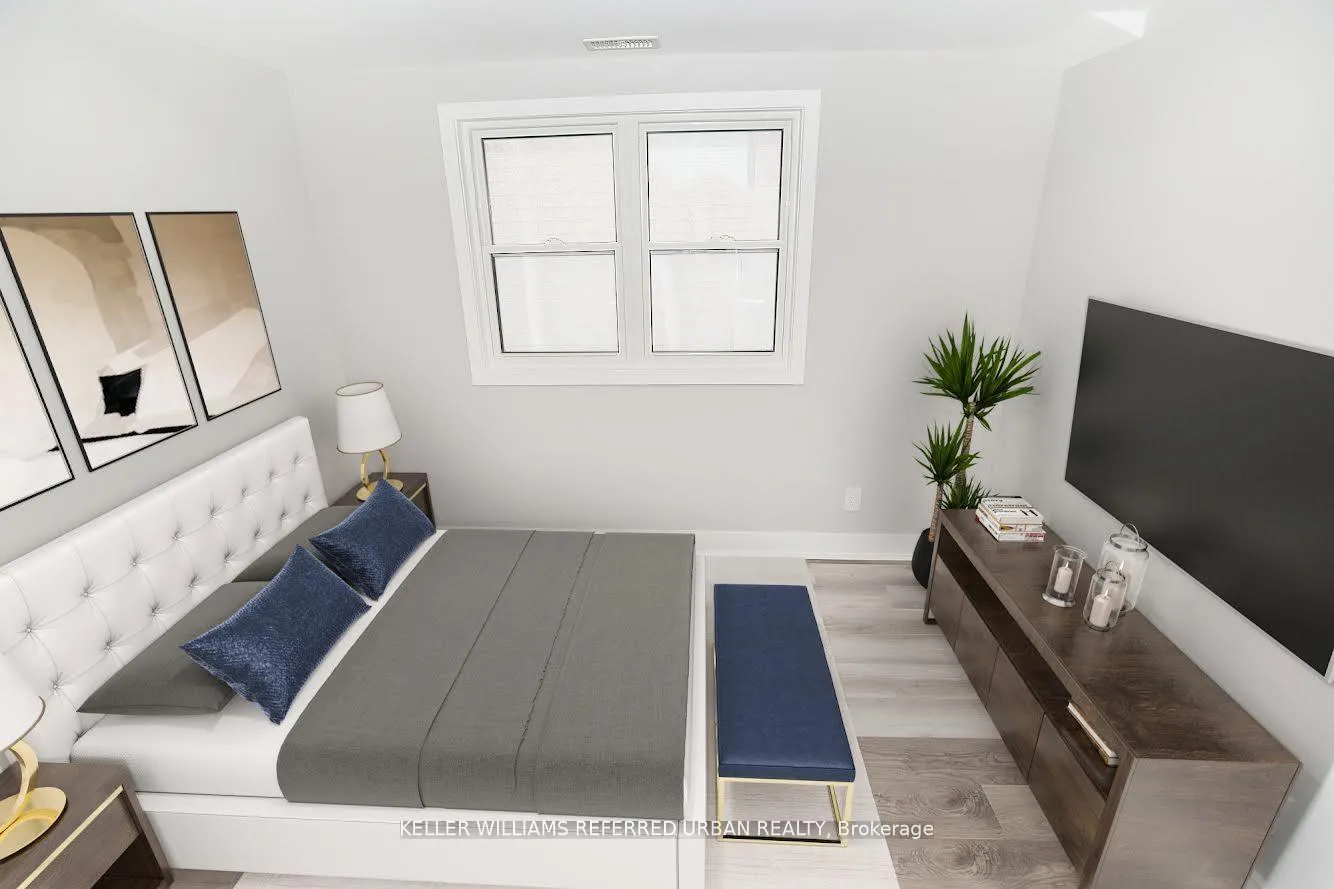 Photo 9 of Unit Upper, 911 Dovercourt Road, Toronto, Palmerston-Little Italy — HOMEH