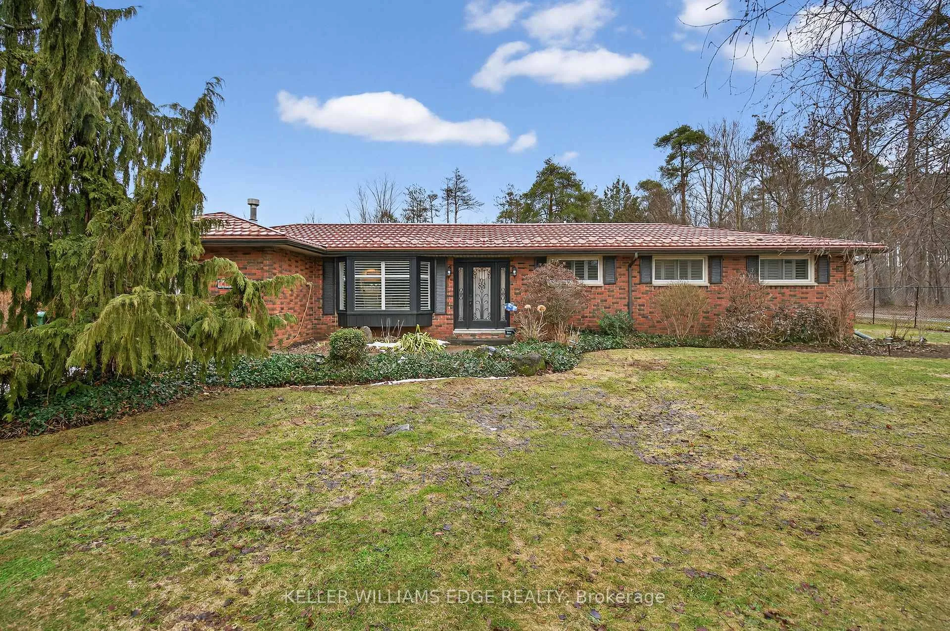 Photo 3 of 484 11TH Concession Road E, Hamilton, Rural Flamborough — HOMEH