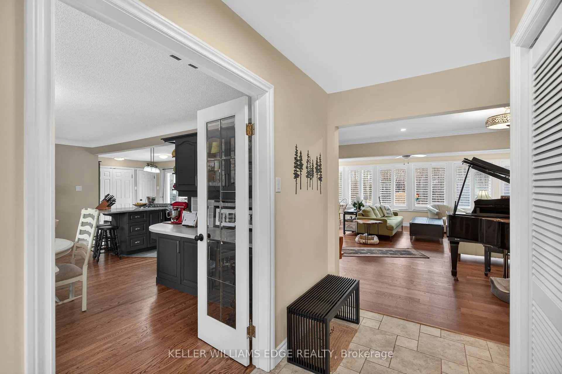 Photo 6 of 484 11TH Concession Road E, Hamilton, Rural Flamborough — HOMEH