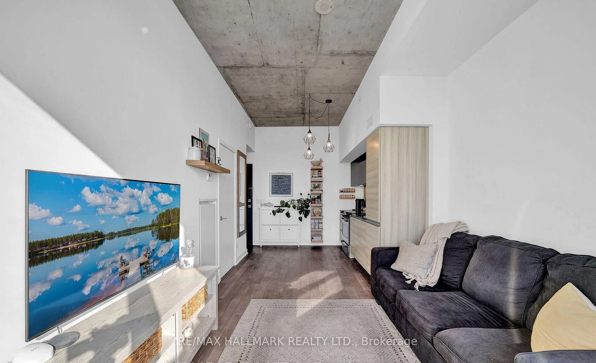 Photo 6 of Unit 804, 1238 Dundas Street E, Toronto, South Riverdale — HOMEH