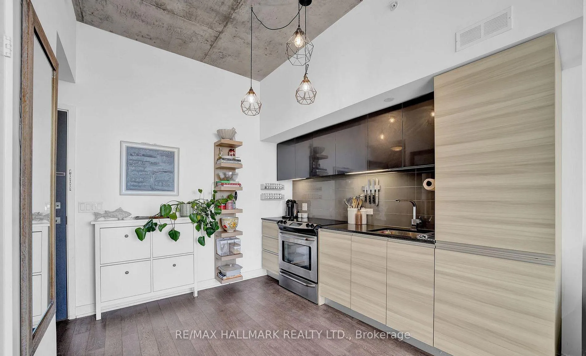 Photo 14 of Unit 804, 1238 Dundas Street E, Toronto, South Riverdale — HOMEH