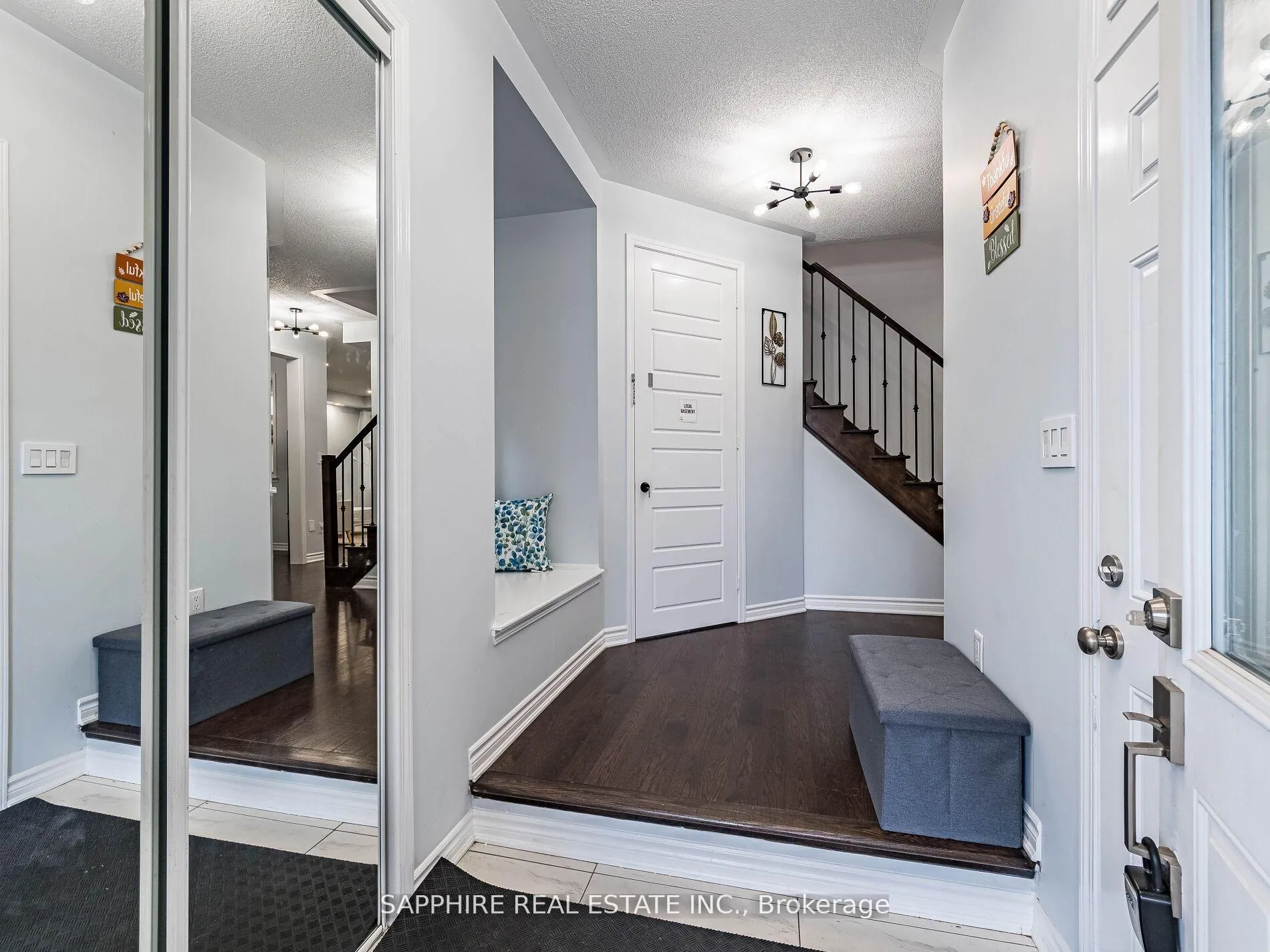 Photo 5 of 325 Trudeau (Upstairs) Drive, Milton, Clarke — HOMEH