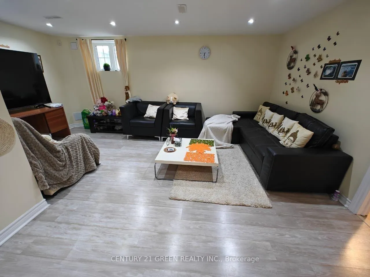 Photo 5 of Unit Bsmt, 21 Timbercove Road, Brampton, Credit Valley — HOMEH