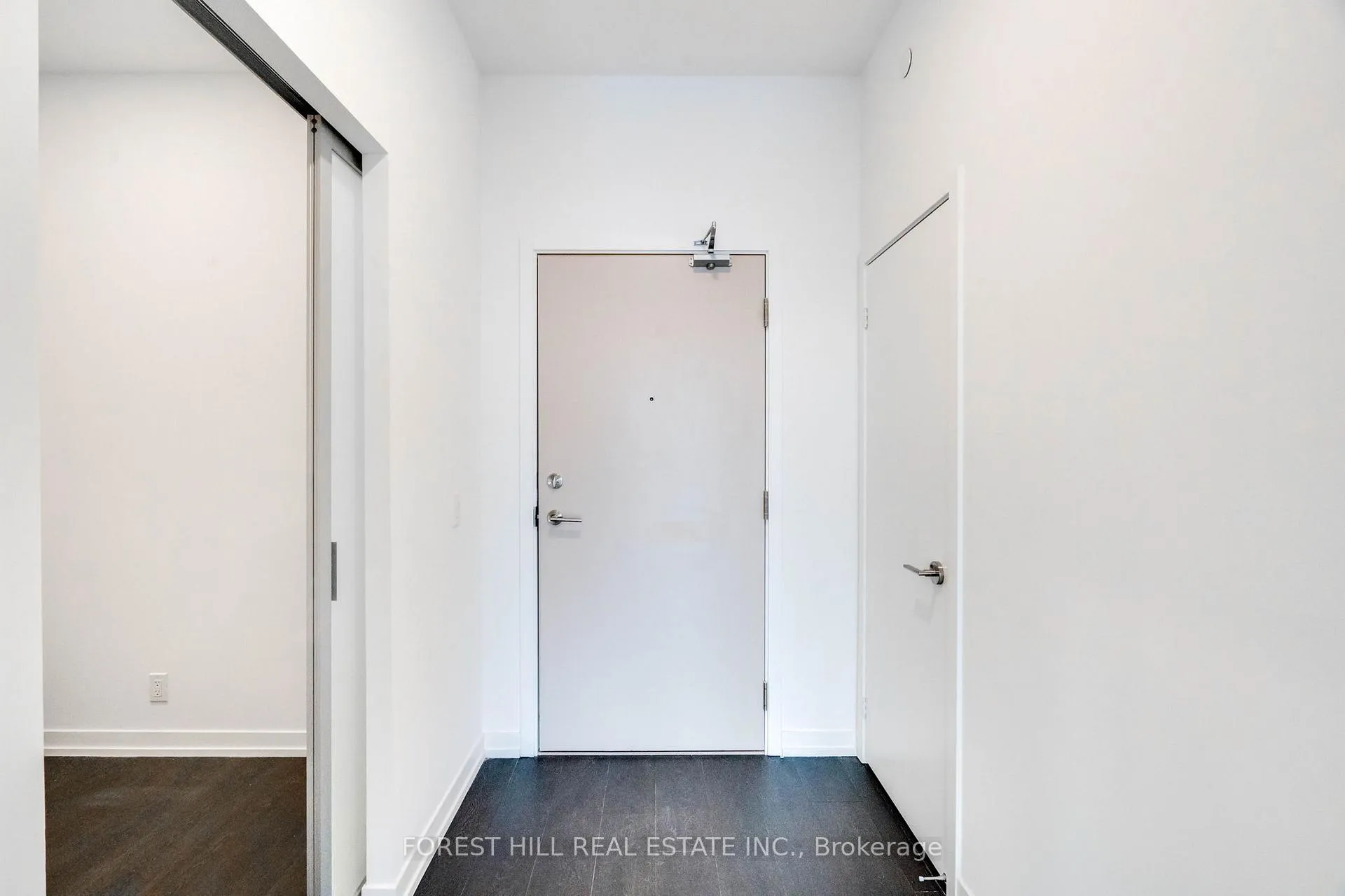 Photo 3 of Unit 833, 2020 Bathurst Street, Toronto, Forest Hill South — HOMEH
