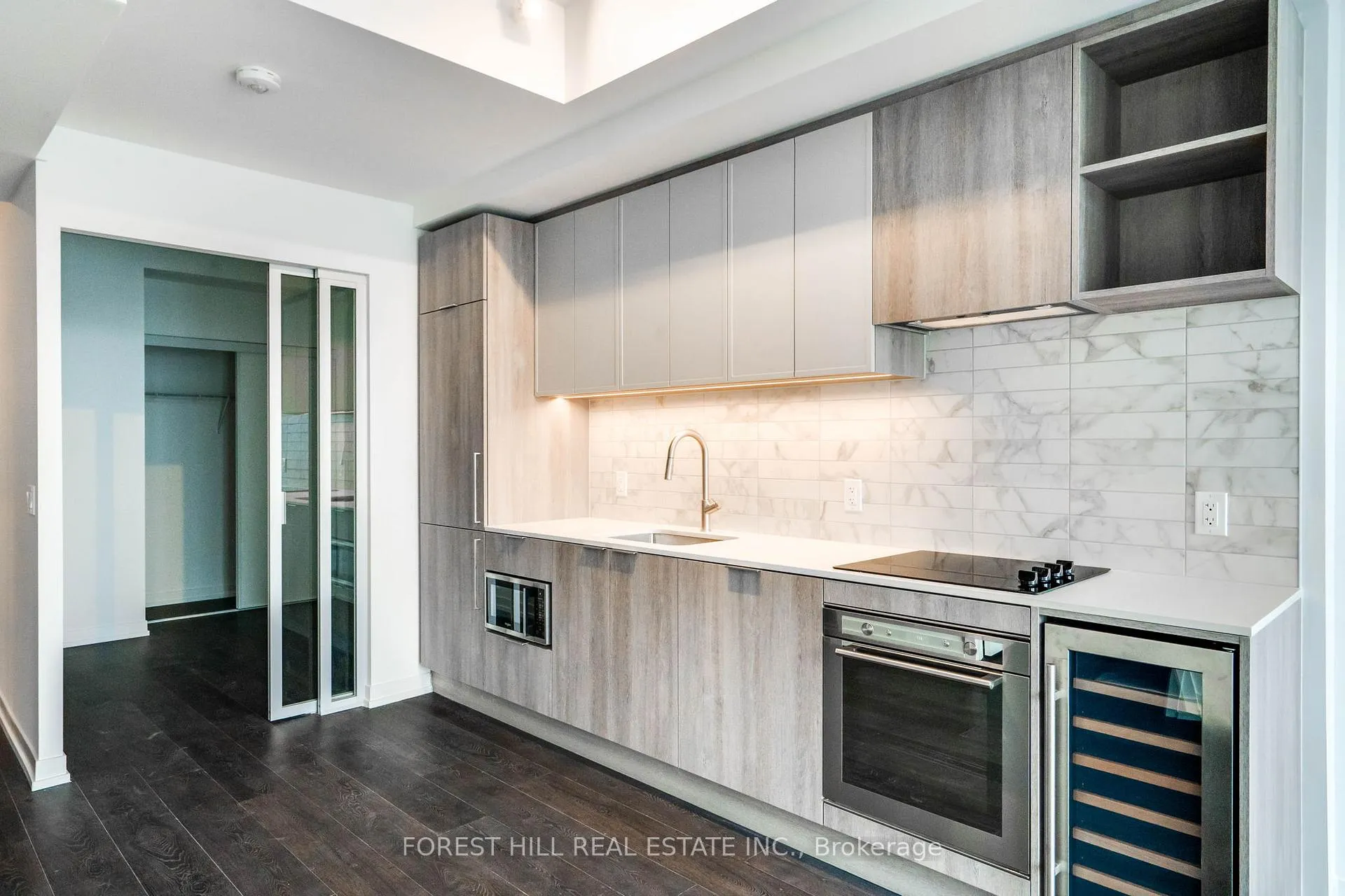 Photo 5 of Unit 833, 2020 Bathurst Street, Toronto, Forest Hill South — HOMEH