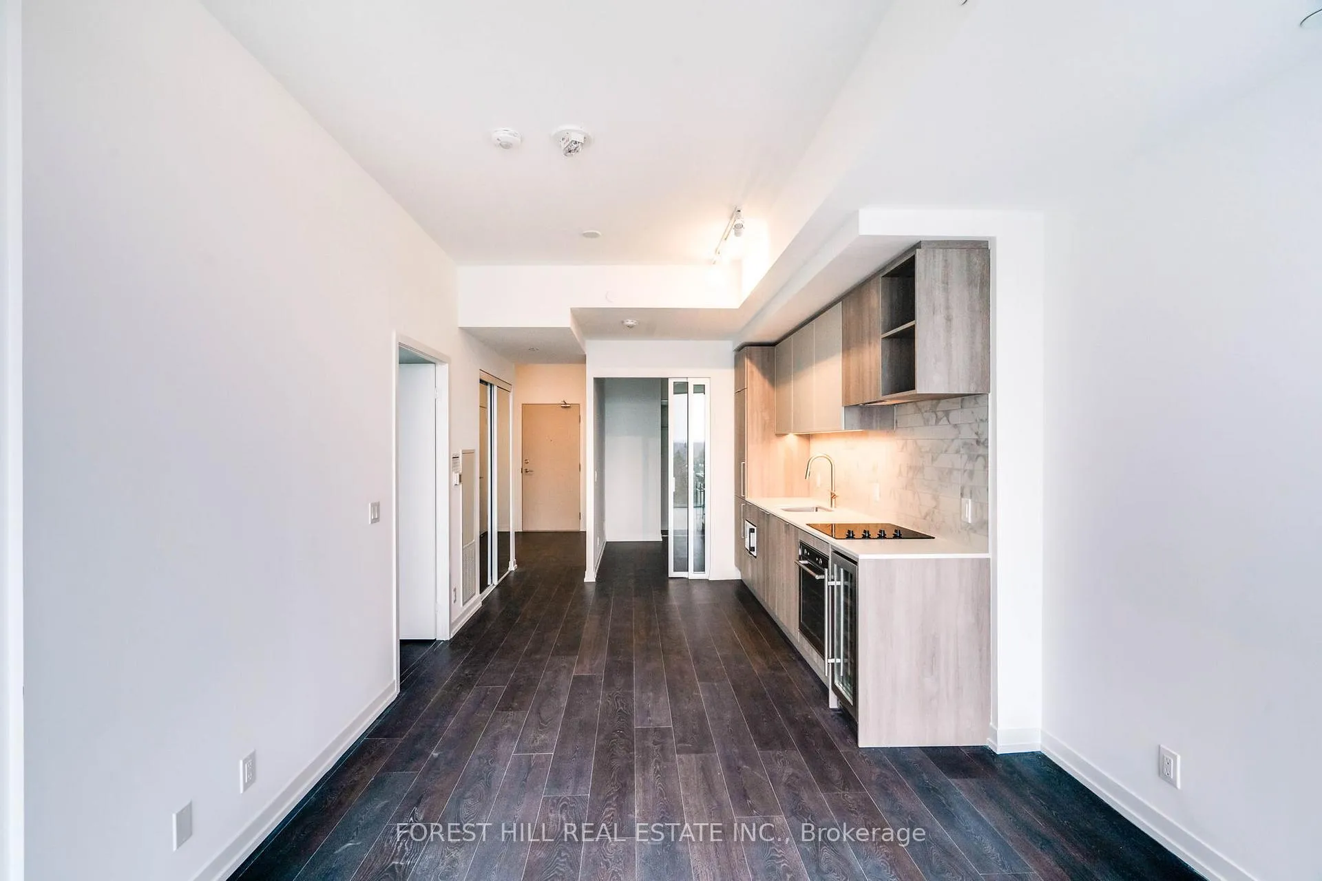 Photo 6 of Unit 833, 2020 Bathurst Street, Toronto, Forest Hill South — HOMEH