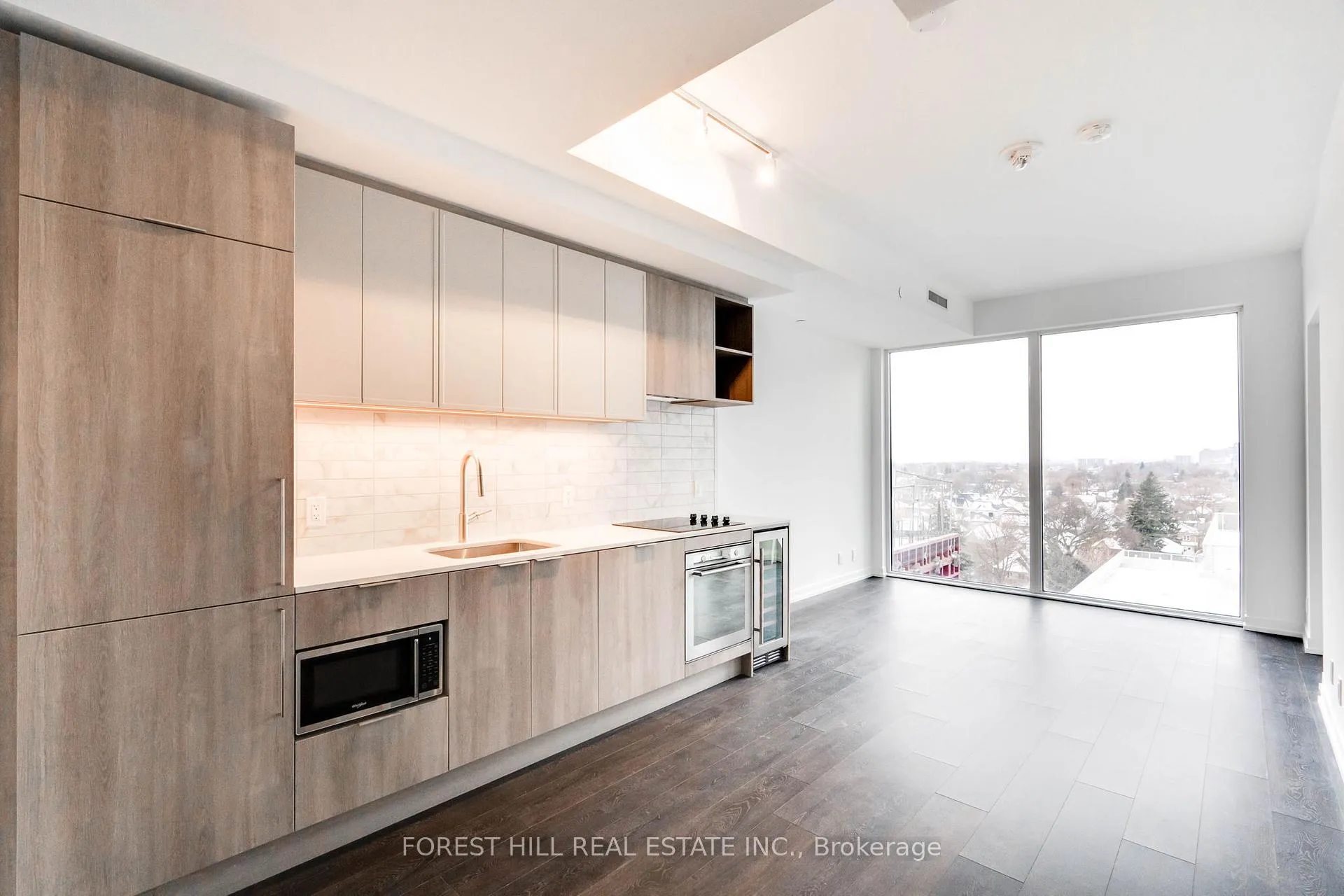 Photo 7 of Unit 833, 2020 Bathurst Street, Toronto, Forest Hill South — HOMEH