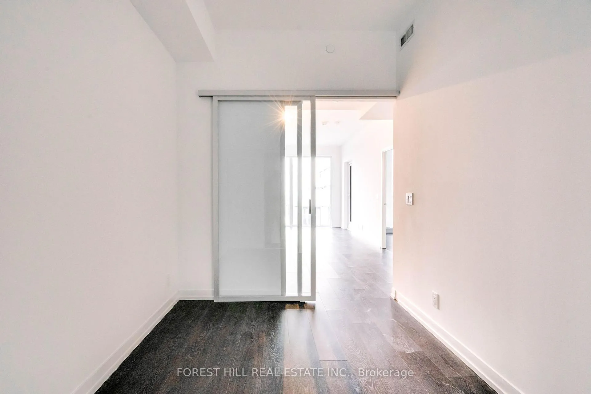Photo 12 of Unit 833, 2020 Bathurst Street, Toronto, Forest Hill South — HOMEH