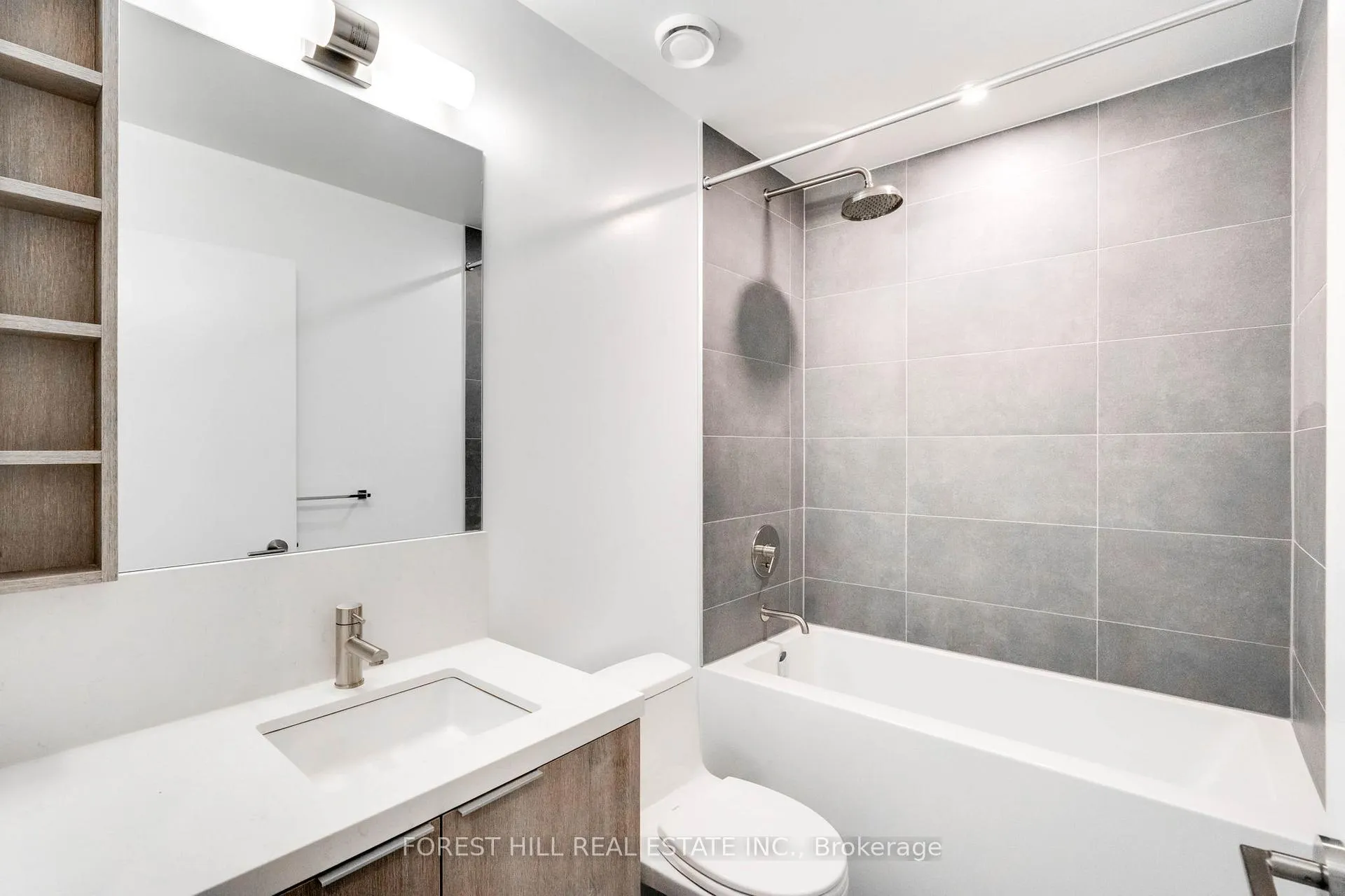 Photo 23 of Unit 833, 2020 Bathurst Street, Toronto, Forest Hill South — HOMEH