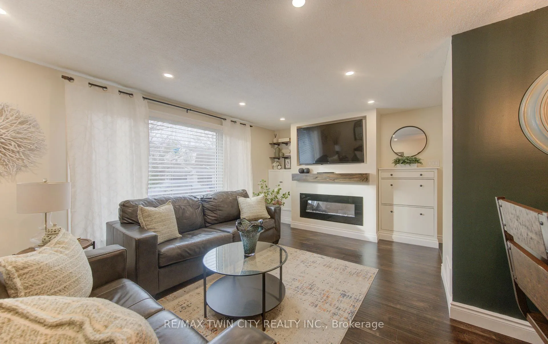 Photo 10 of Unit 36, 175 Elm Ridge Drive, Kitchener — HOMEH