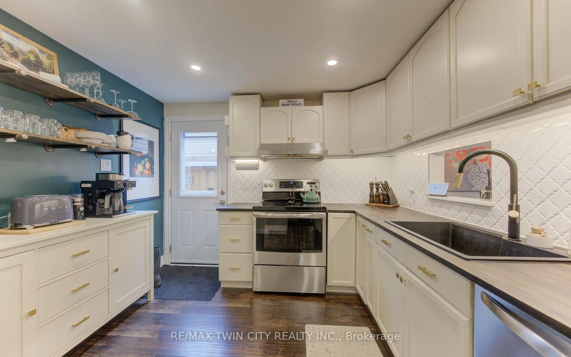 Photo 12 of Unit 36, 175 Elm Ridge Drive, Kitchener — HOMEH