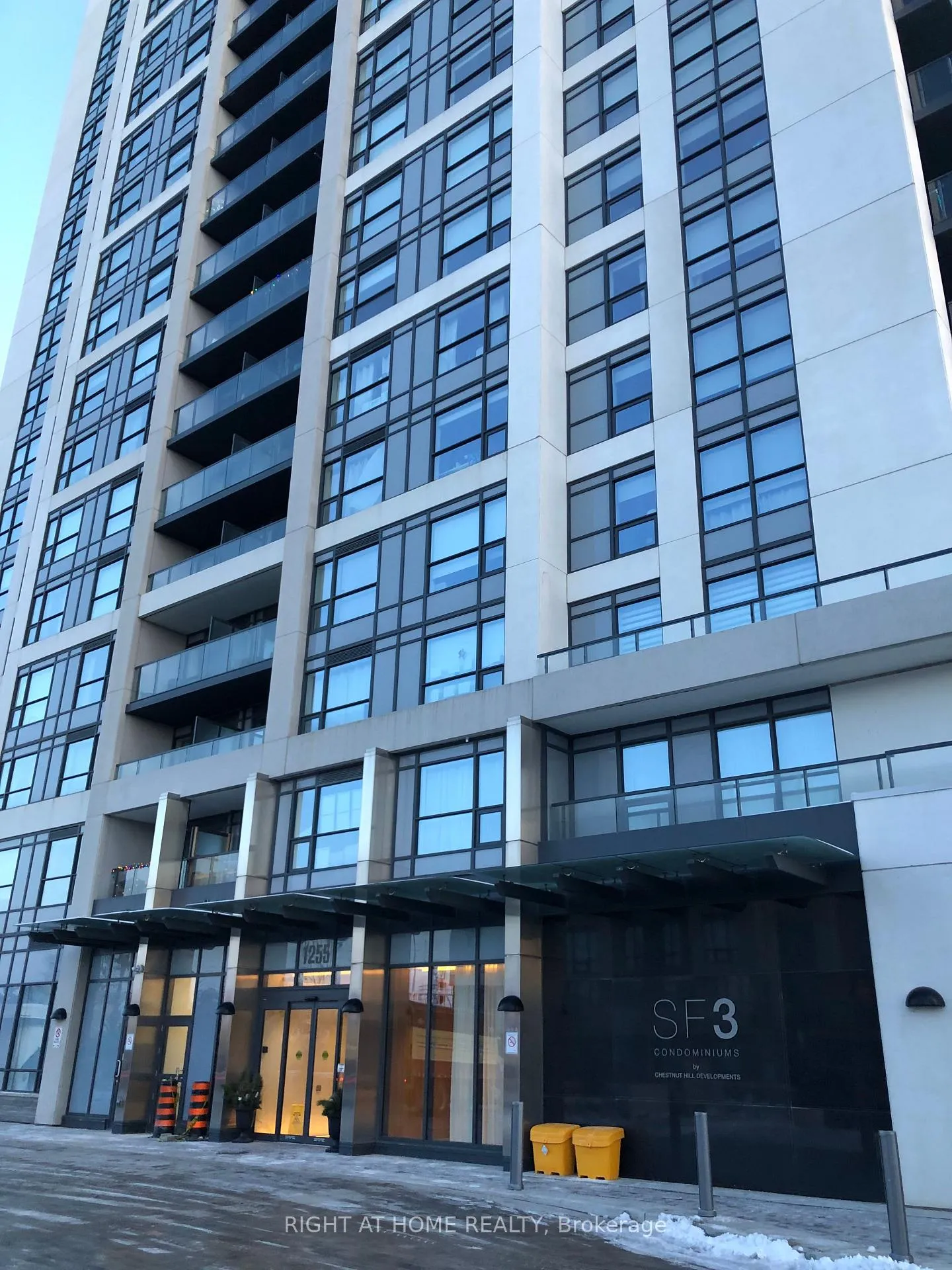 Photo 2 of Unit 603, 1255 Bayly Street, Pickering, Bay Ridges — HOMEH