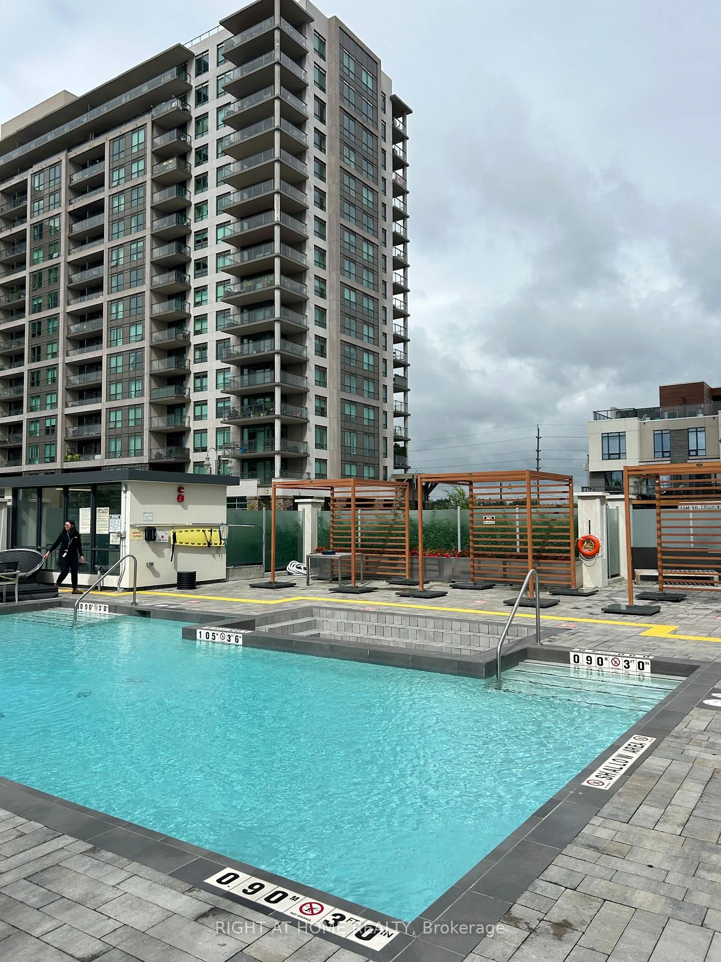 Photo 3 of Unit 603, 1255 Bayly Street, Pickering, Bay Ridges — HOMEH