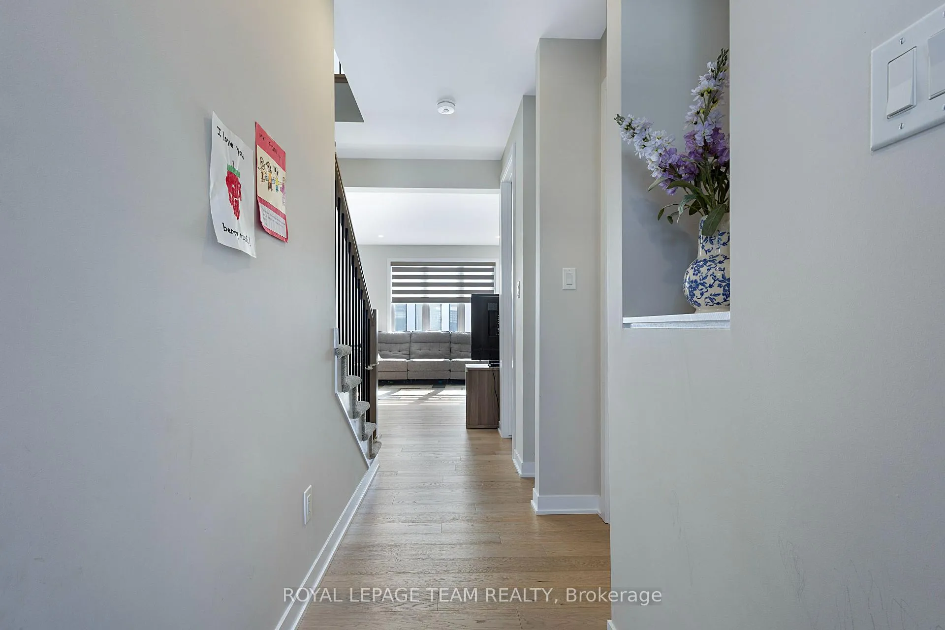 Photo 3 of 331 Peninsula Road, Ottawa, Barrhaven - Heritage Park — HOMEH