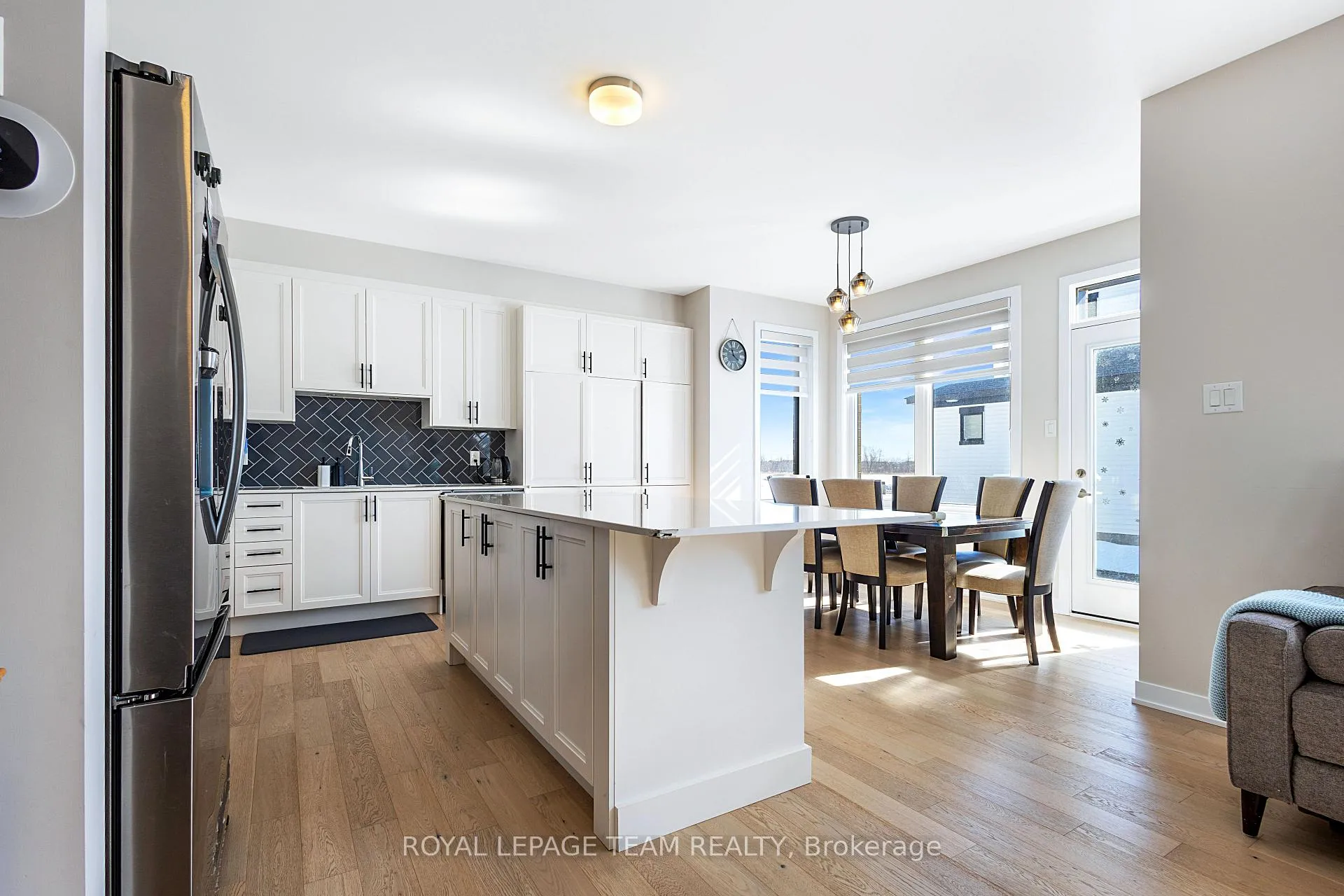Photo 10 of 331 Peninsula Road, Ottawa, Barrhaven - Heritage Park — HOMEH