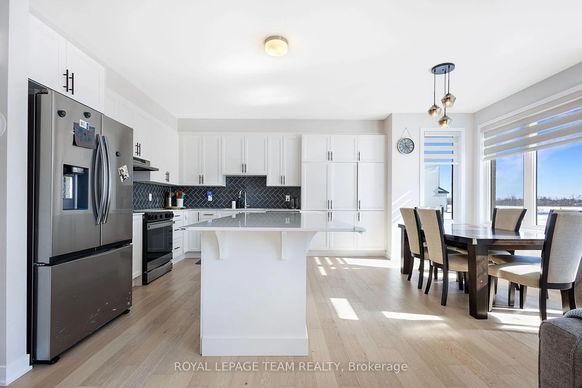 Photo 11 of 331 Peninsula Road, Ottawa, Barrhaven - Heritage Park — HOMEH