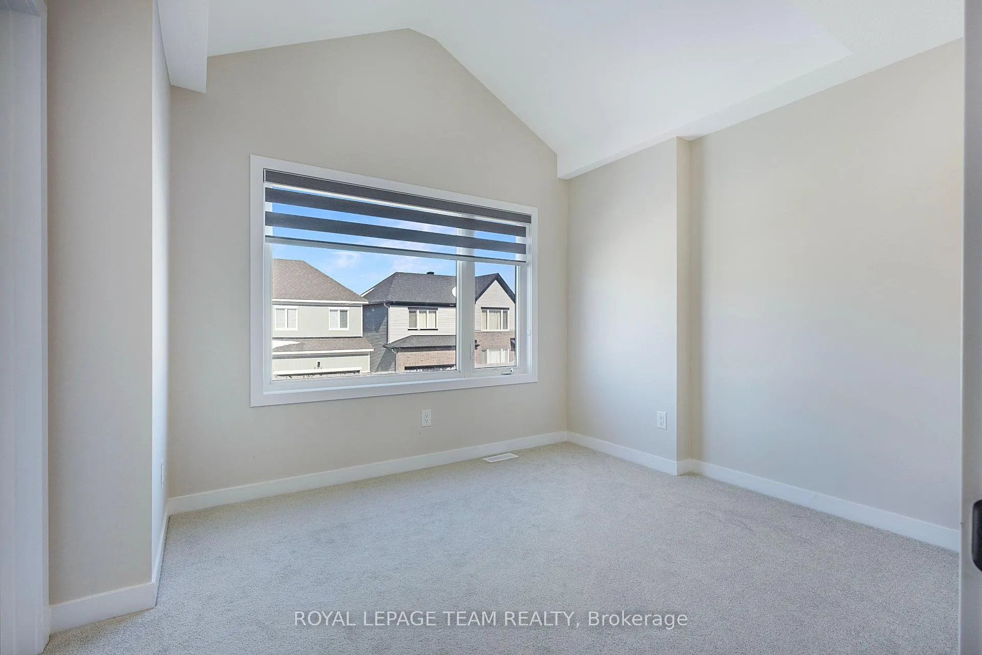 Photo 16 of 331 Peninsula Road, Ottawa, Barrhaven - Heritage Park — HOMEH