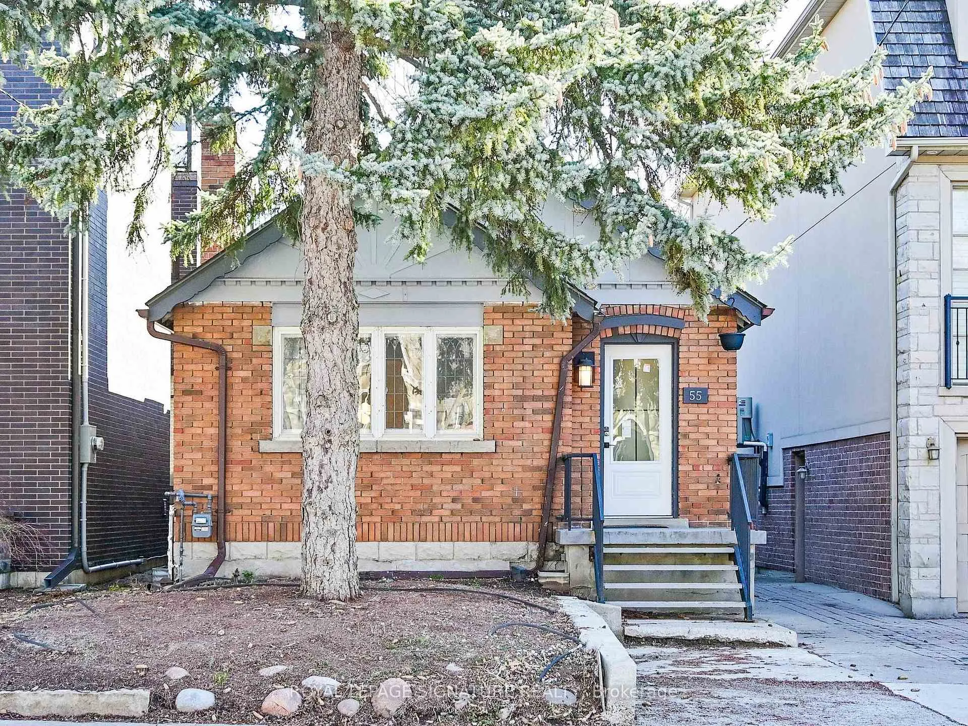 Photo 2 of 55 Banff Road, Toronto, Mount Pleasant East — HOMEH