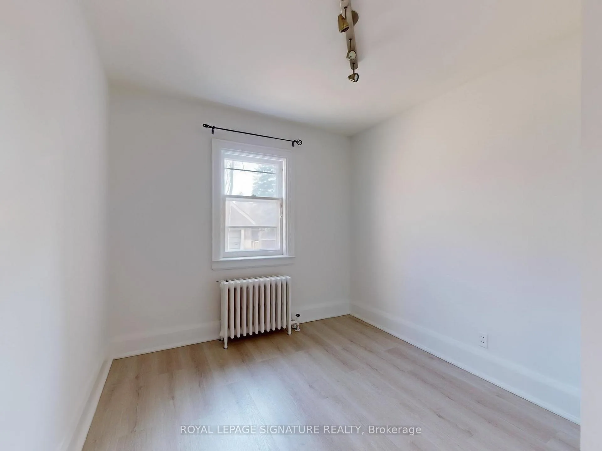 Photo 17 of 55 Banff Road, Toronto, Mount Pleasant East — HOMEH