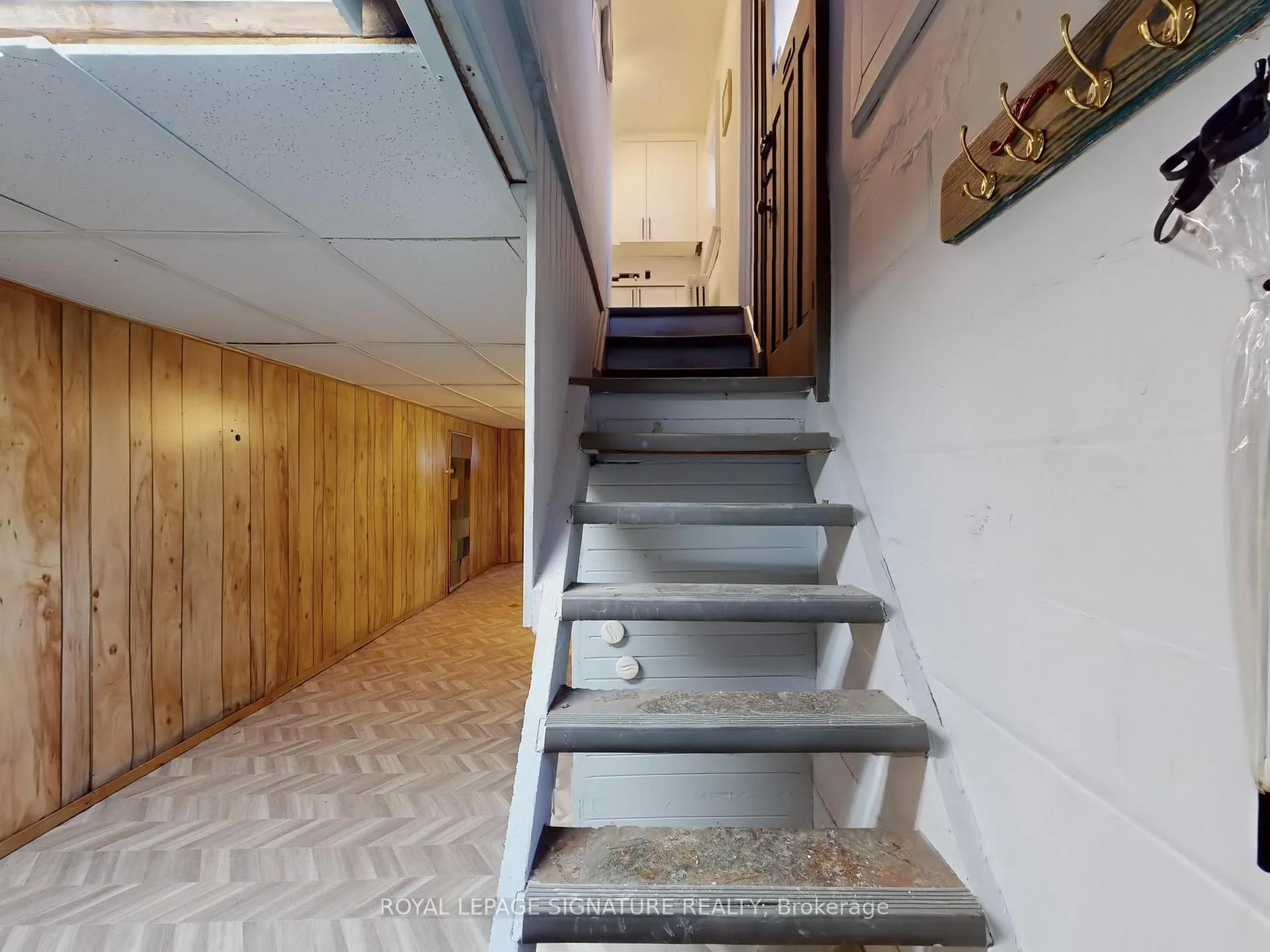 Photo 24 of 55 Banff Road, Toronto, Mount Pleasant East — HOMEH