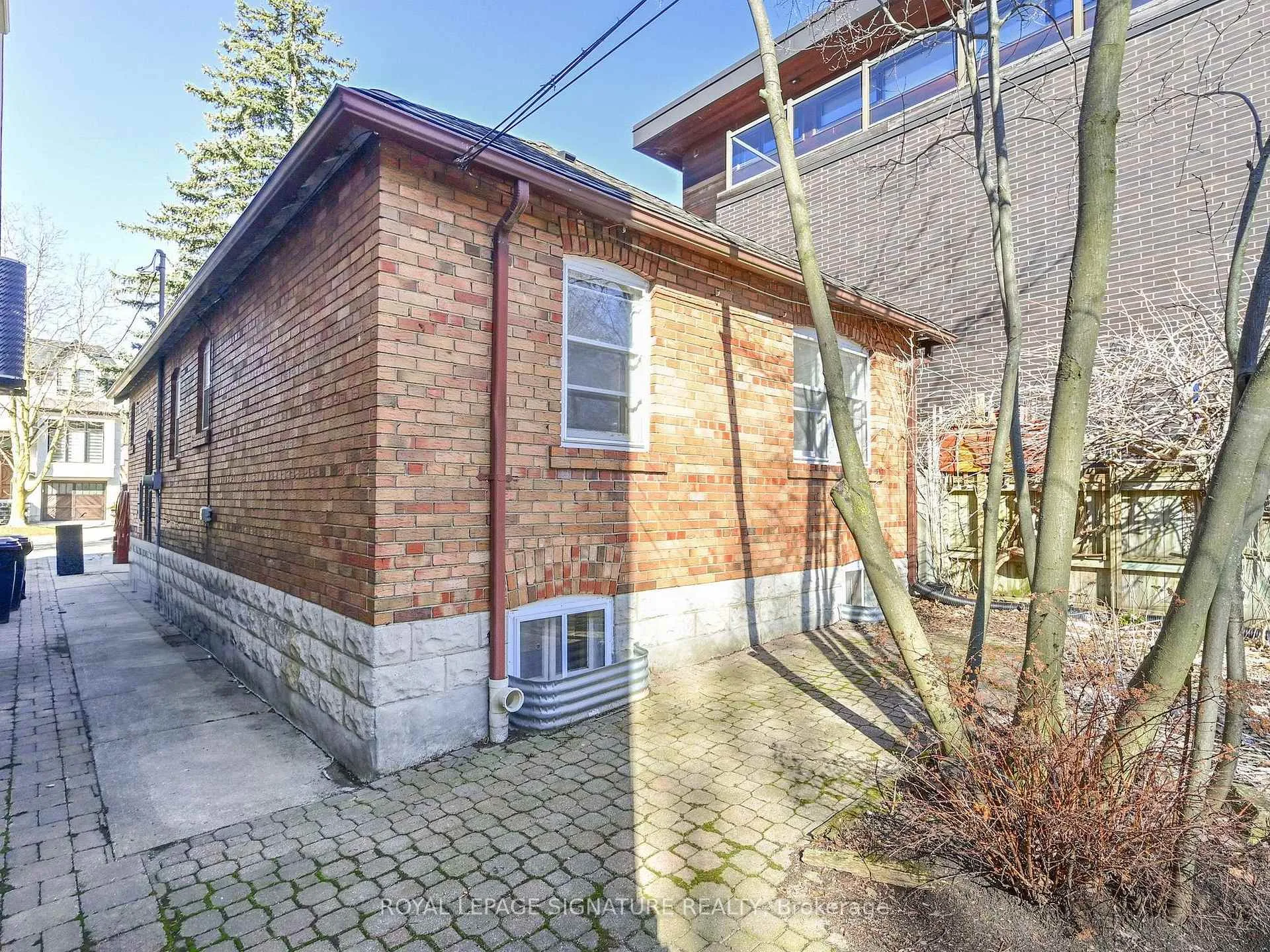 Photo 35 of 55 Banff Road, Toronto, Mount Pleasant East — HOMEH
