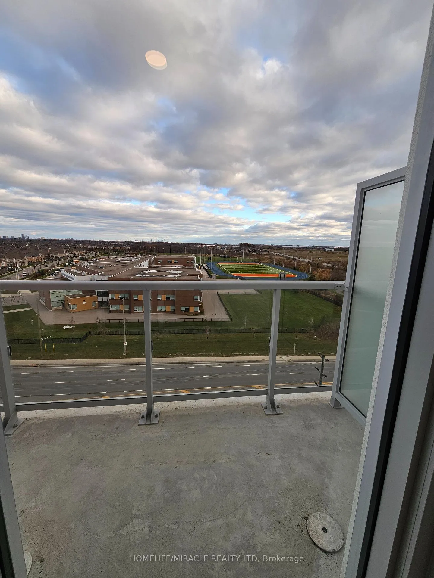 Photo 8 of Unit 814, 20 All Nations Drive, Brampton, Northwest Brampton — HOMEH