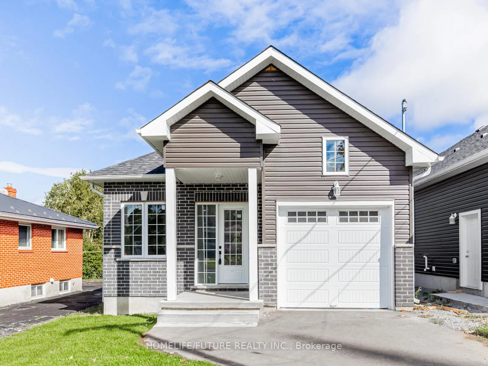 Photo 1 of 506 Simcoe Street, Brock, Beaverton — HOMEH