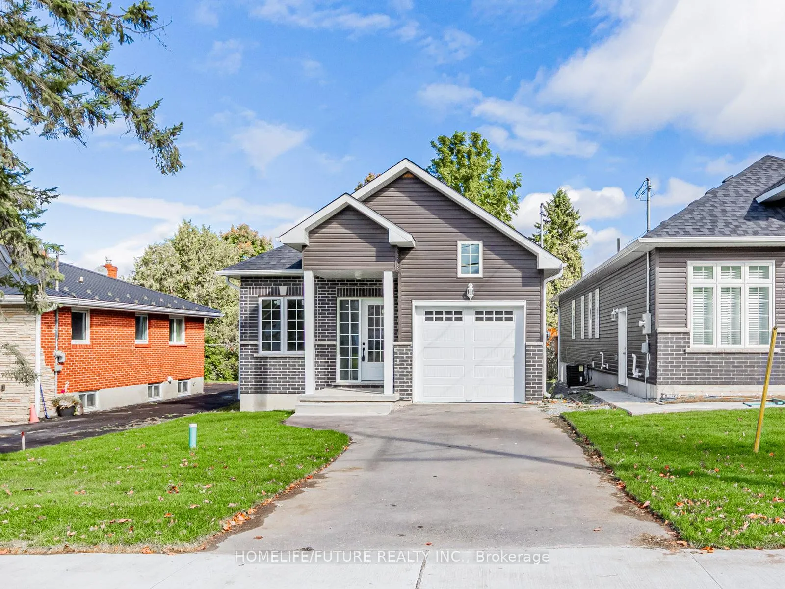 Photo 2 of 506 Simcoe Street, Brock, Beaverton — HOMEH