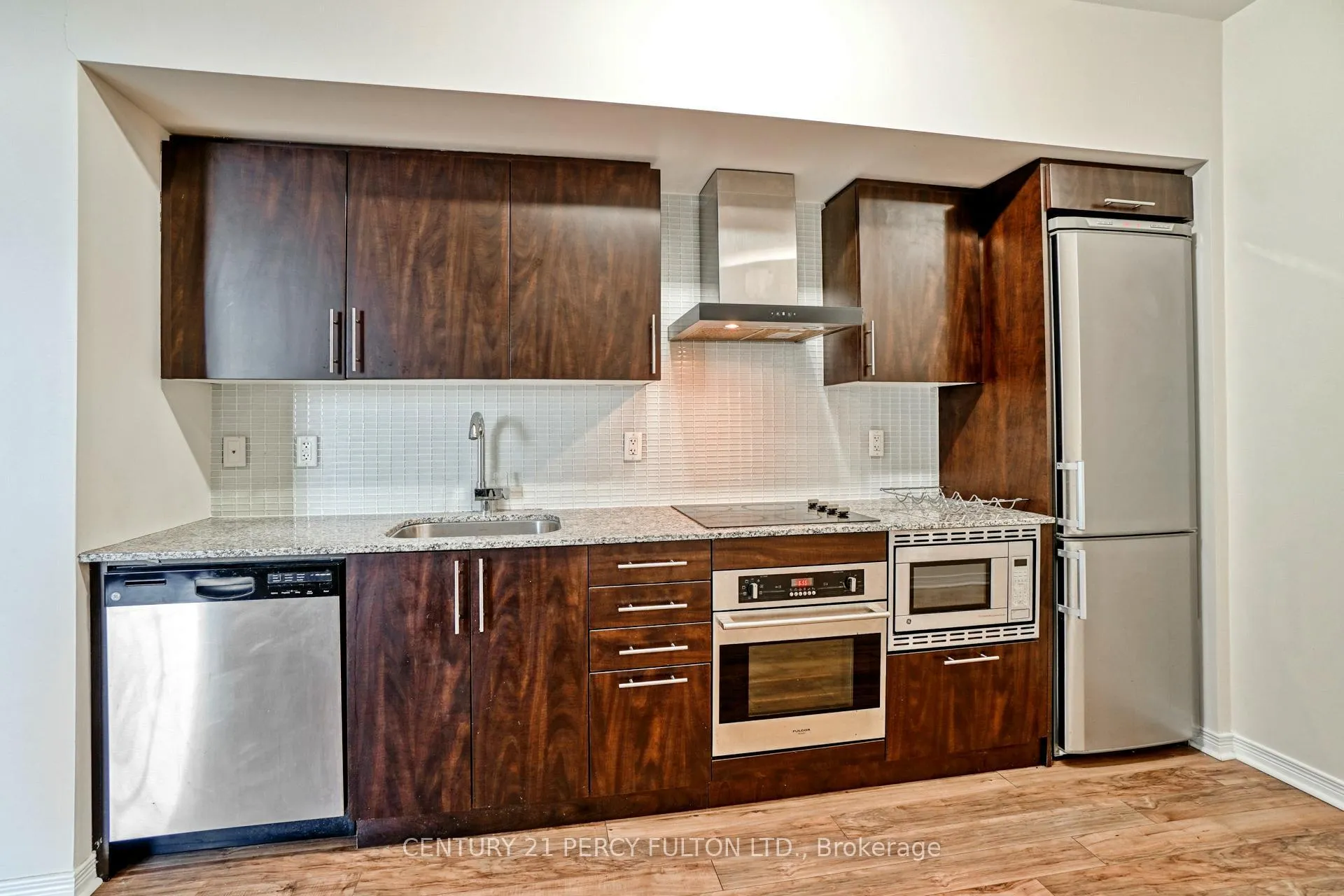 Photo 5 of Unit 2211, 352 Front Street W, Toronto, Waterfront Communities — HOMEH