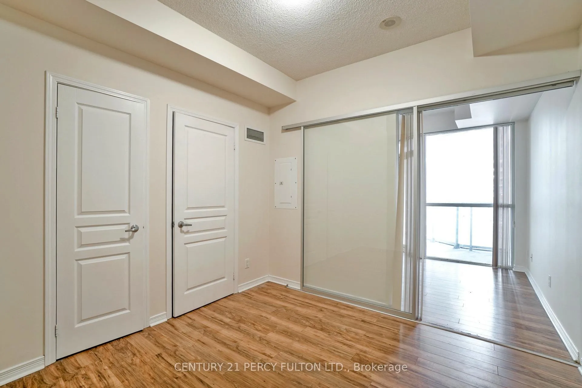 Photo 9 of Unit 2211, 352 Front Street W, Toronto, Waterfront Communities — HOMEH