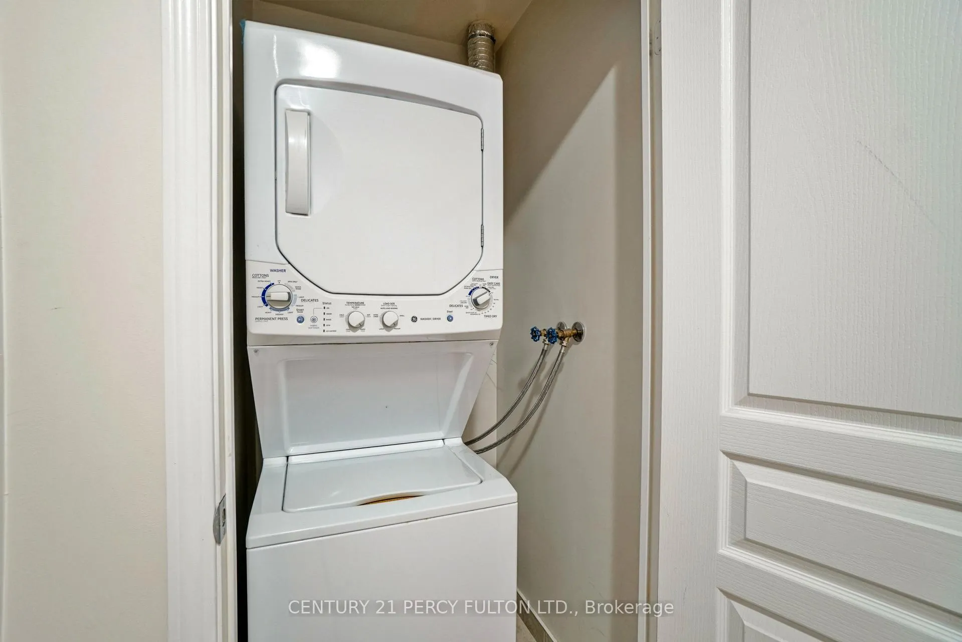 Photo 10 of Unit 2211, 352 Front Street W, Toronto, Waterfront Communities — HOMEH