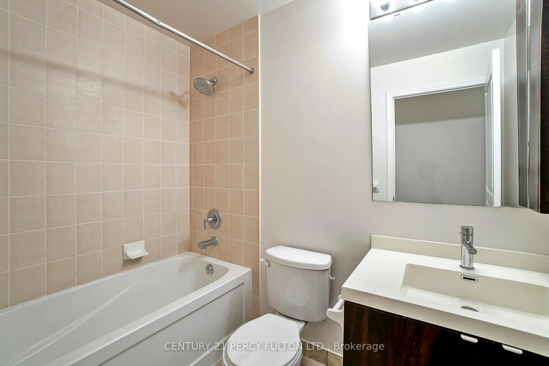 Photo 11 of Unit 2211, 352 Front Street W, Toronto, Waterfront Communities — HOMEH