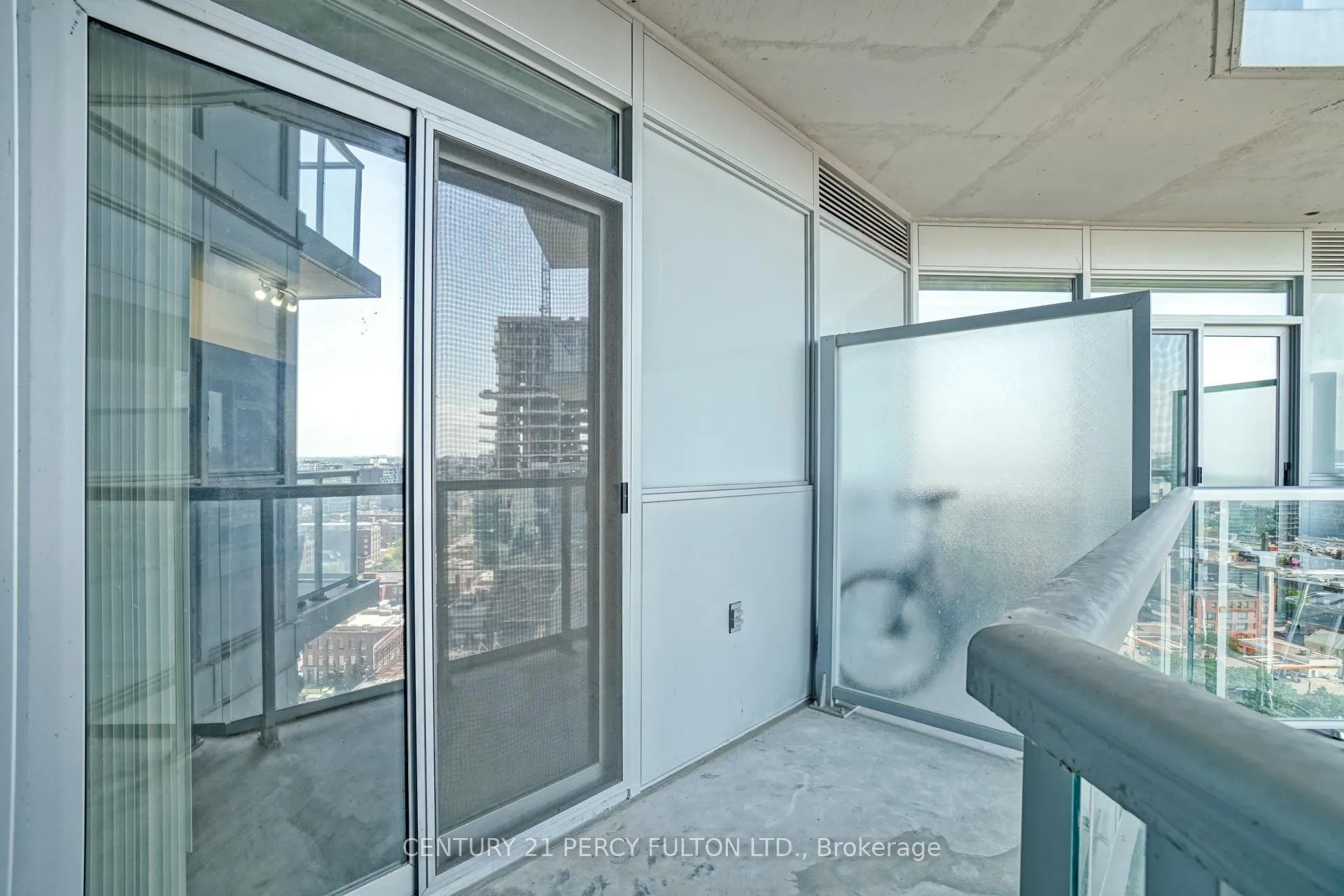 Photo 14 of Unit 2211, 352 Front Street W, Toronto, Waterfront Communities — HOMEH