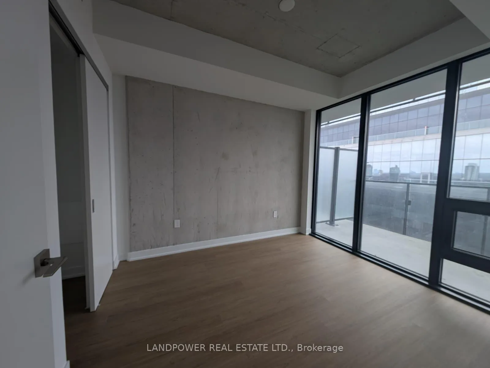 Photo 9 of Unit 2003, 284 King Street E, Toronto, Moss Park — HOMEH