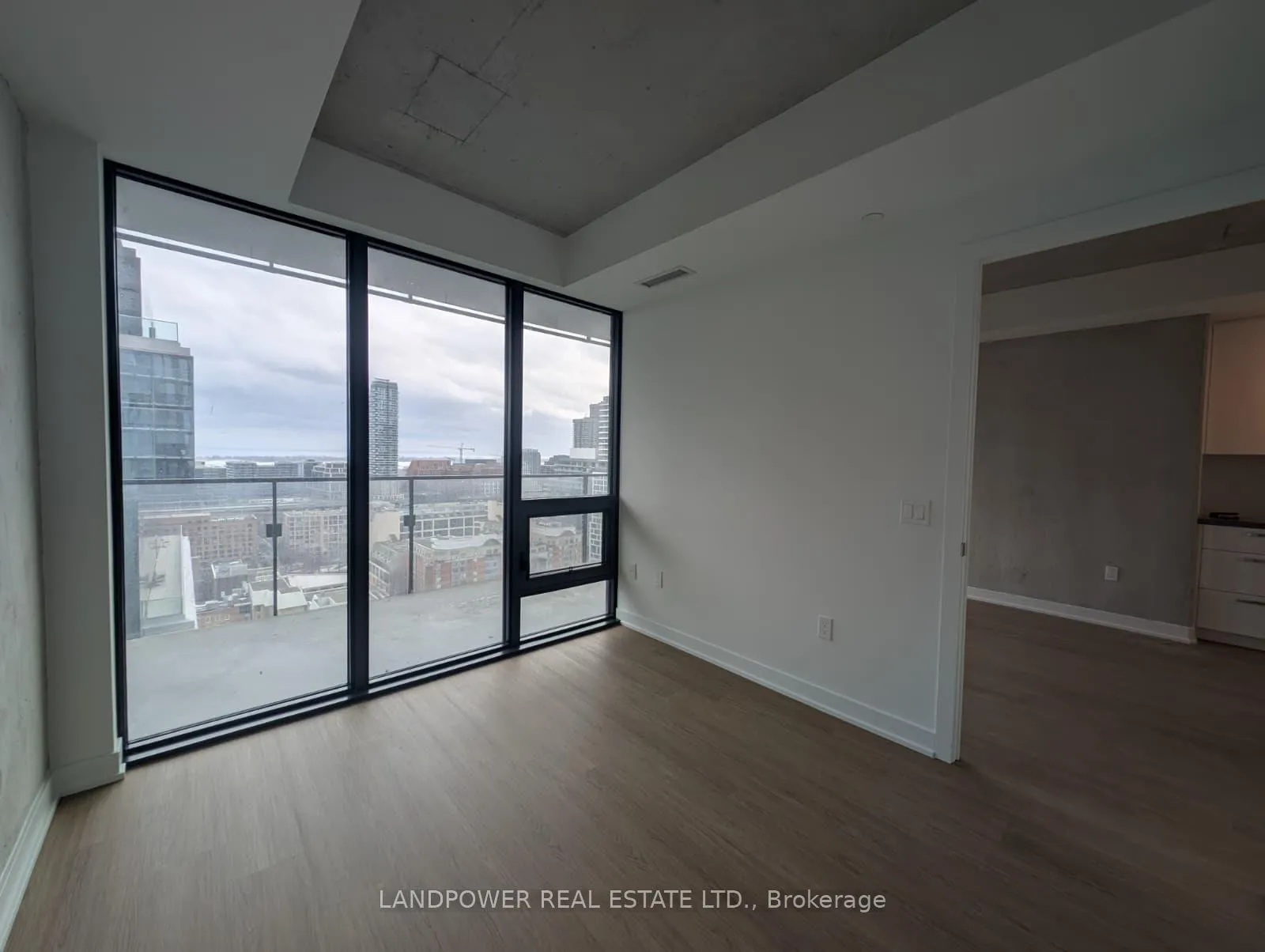 Photo 11 of Unit 2003, 284 King Street E, Toronto, Moss Park — HOMEH