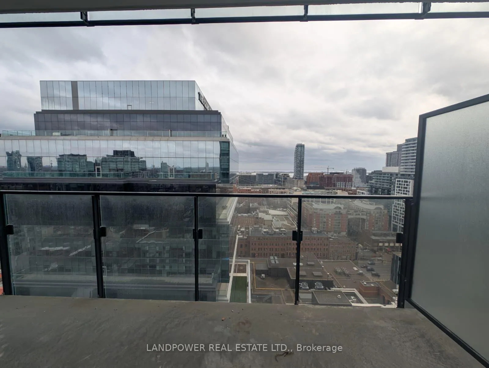 Photo 18 of Unit 2003, 284 King Street E, Toronto, Moss Park — HOMEH