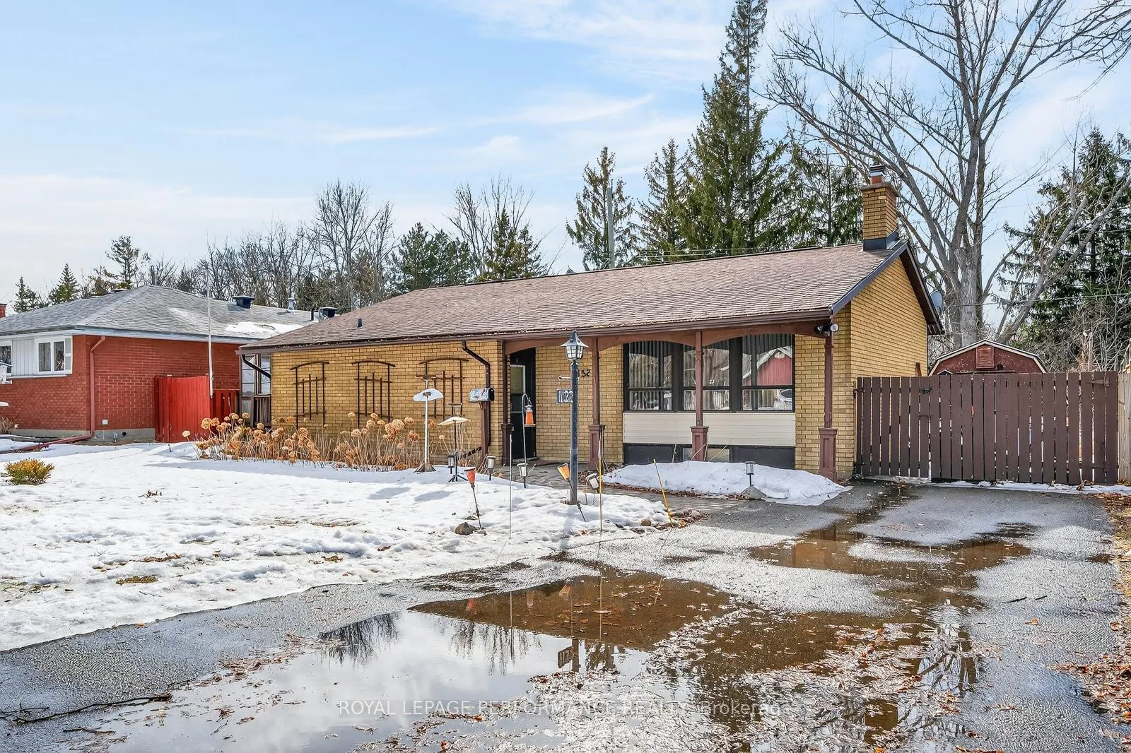 Photo 3 of 1132 Adirondack Drive, Ottawa, Kenson Park — HOMEH