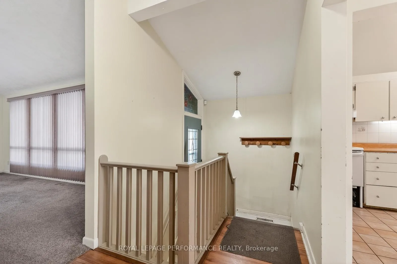 Photo 6 of 1132 Adirondack Drive, Ottawa, Kenson Park — HOMEH