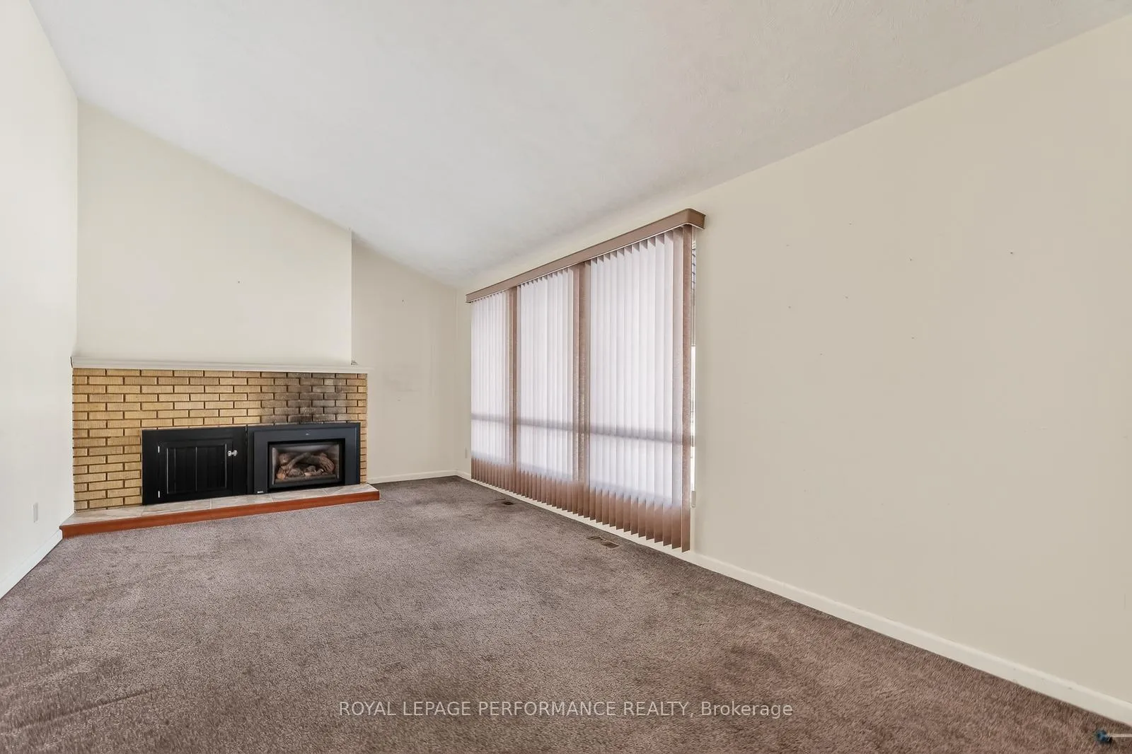 Photo 8 of 1132 Adirondack Drive, Ottawa, Kenson Park — HOMEH