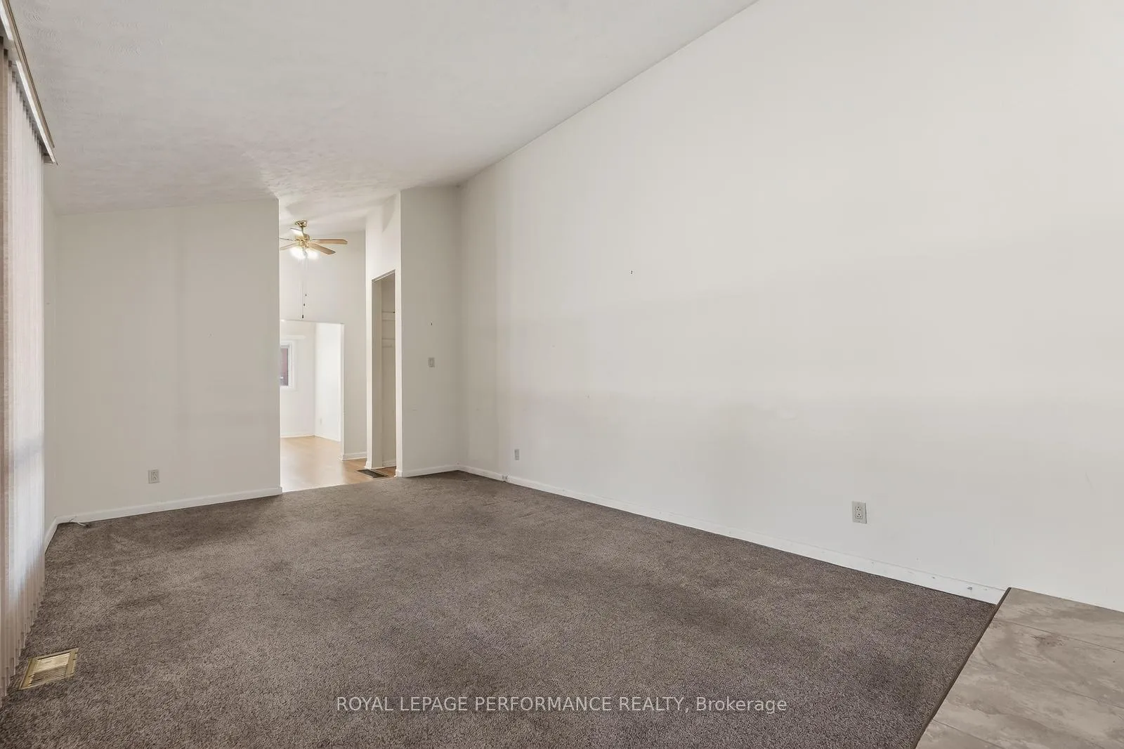 Photo 10 of 1132 Adirondack Drive, Ottawa, Kenson Park — HOMEH