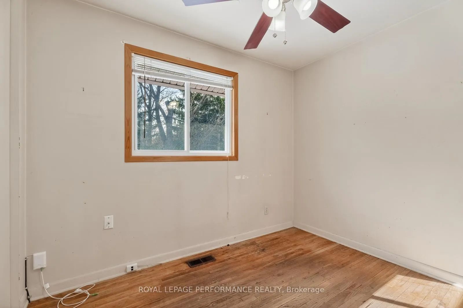 Photo 20 of 1132 Adirondack Drive, Ottawa, Kenson Park — HOMEH