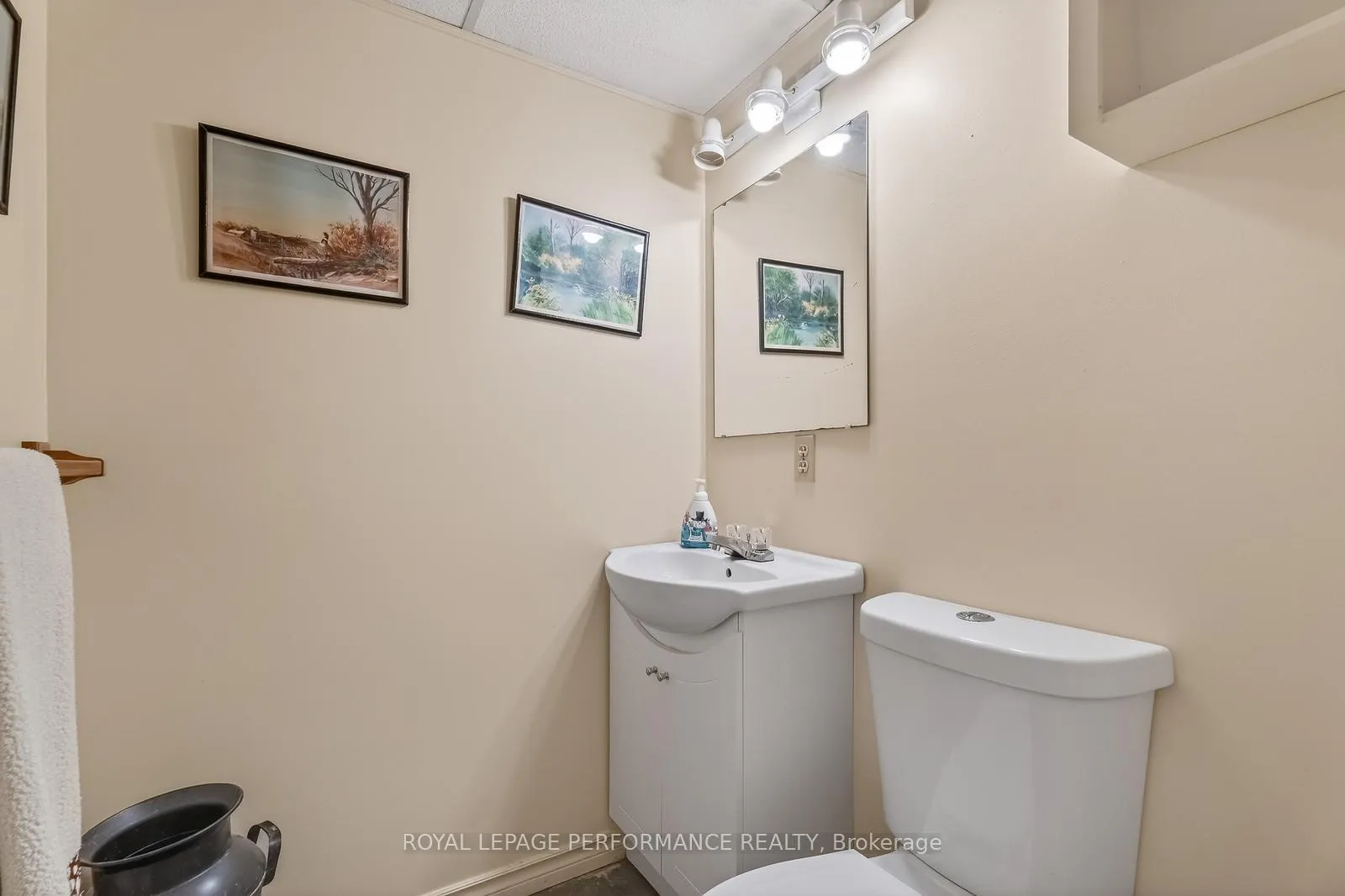 Photo 27 of 1132 Adirondack Drive, Ottawa, Kenson Park — HOMEH