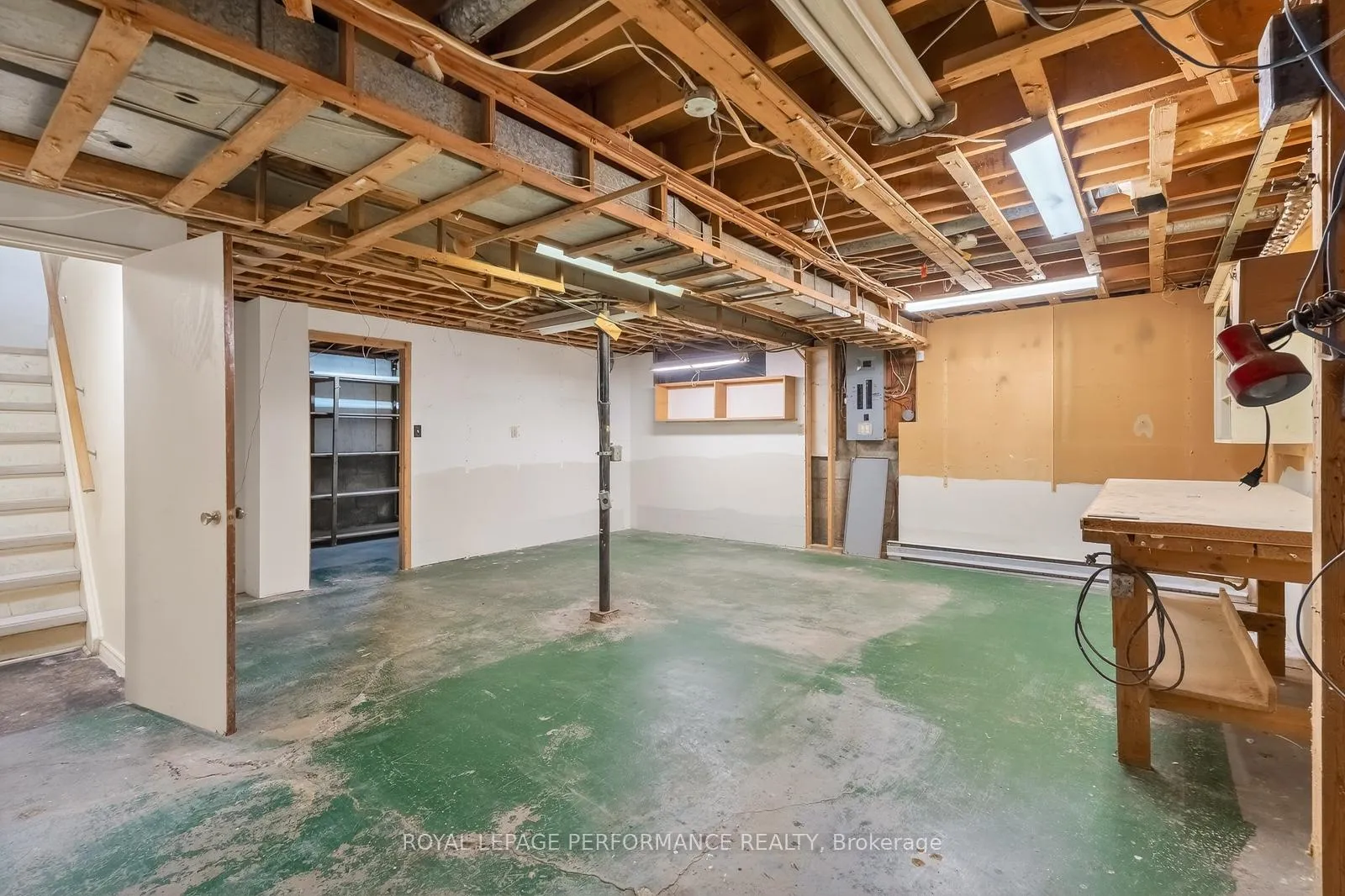 Photo 29 of 1132 Adirondack Drive, Ottawa, Kenson Park — HOMEH