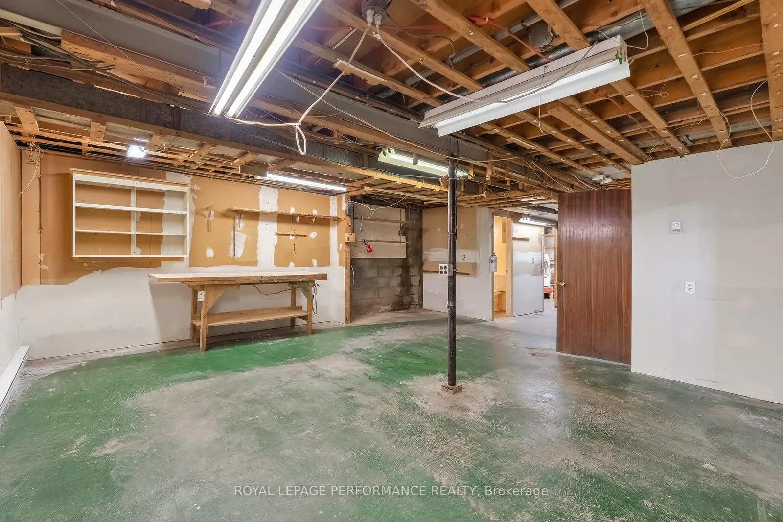 Photo 31 of 1132 Adirondack Drive, Ottawa, Kenson Park — HOMEH