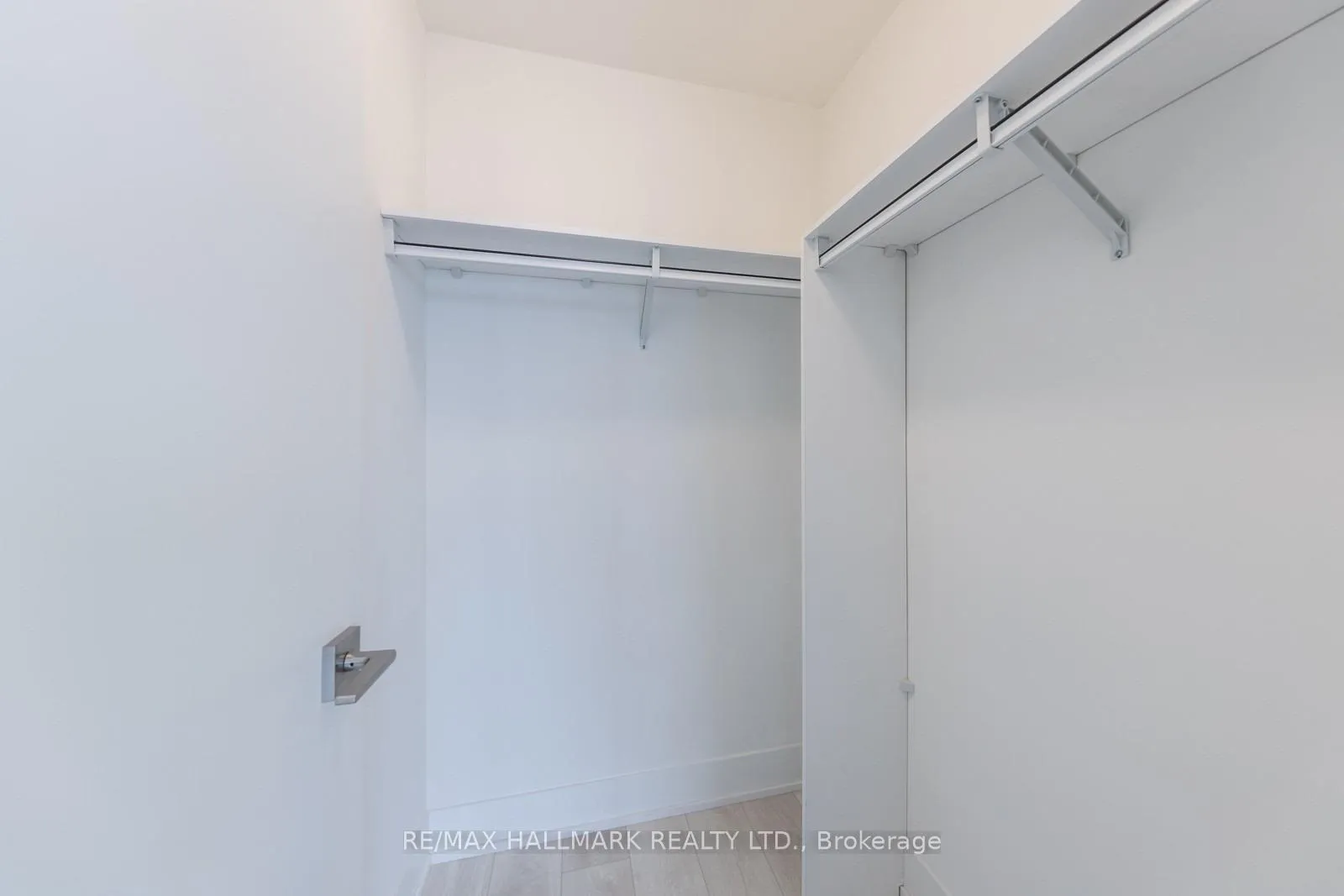 Photo 19 of Unit 327, 2908 Highway 7, Vaughan, Concord — HOMEH